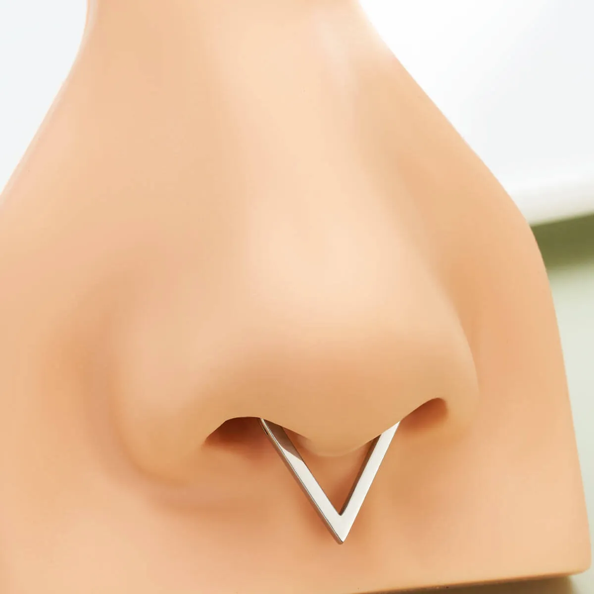 16G Titanium Triangle Hinged Segment Septum Ring