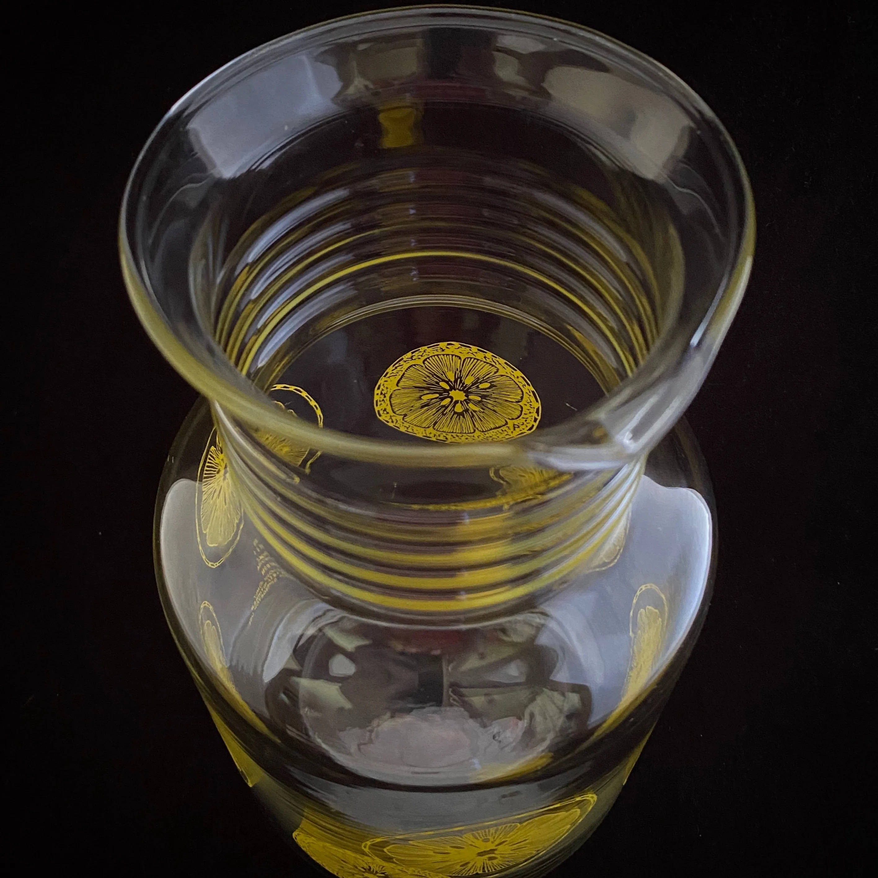 1970s Pyrex 3520 Lemonade/Juice Carafe