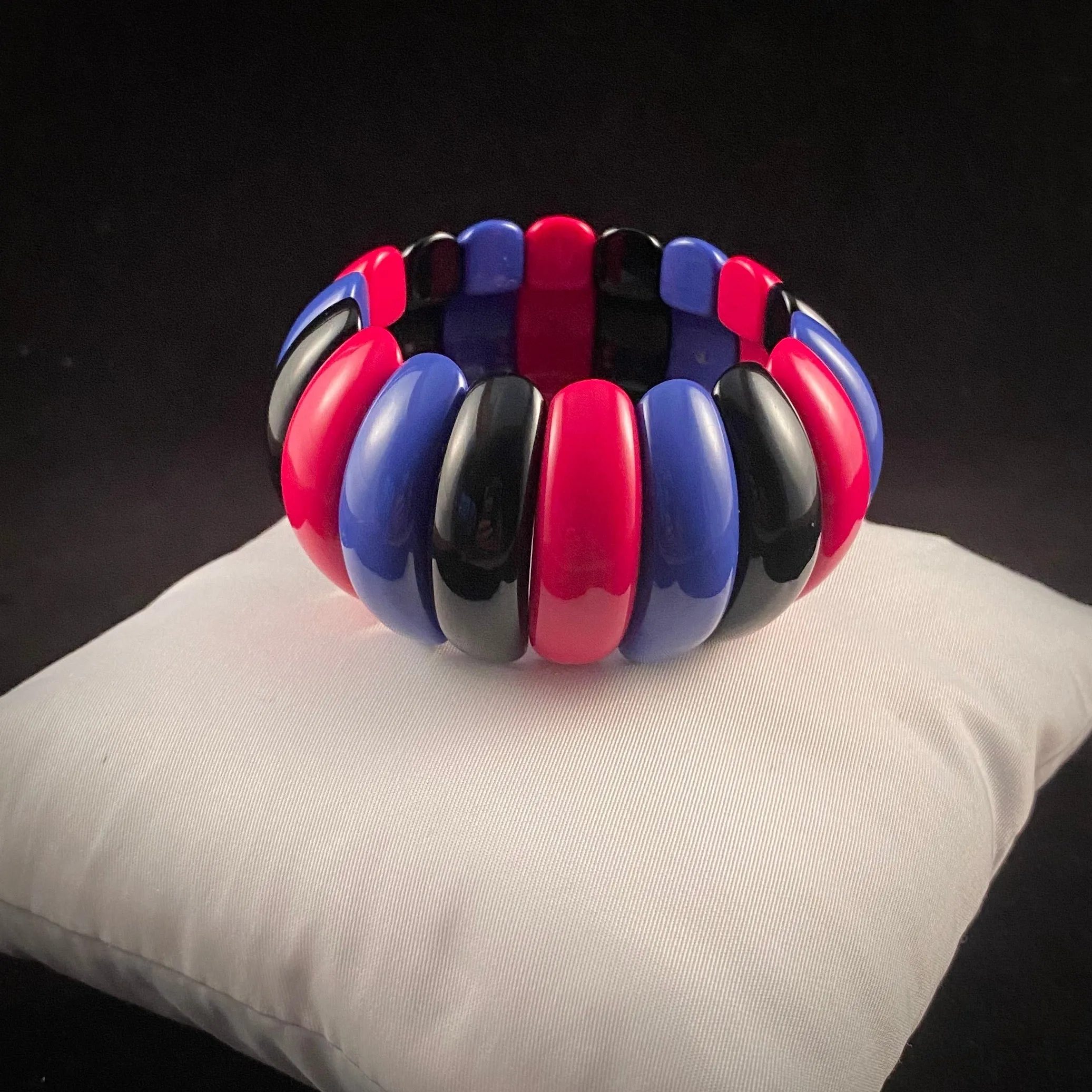1986 Avon Art Color Bracelet