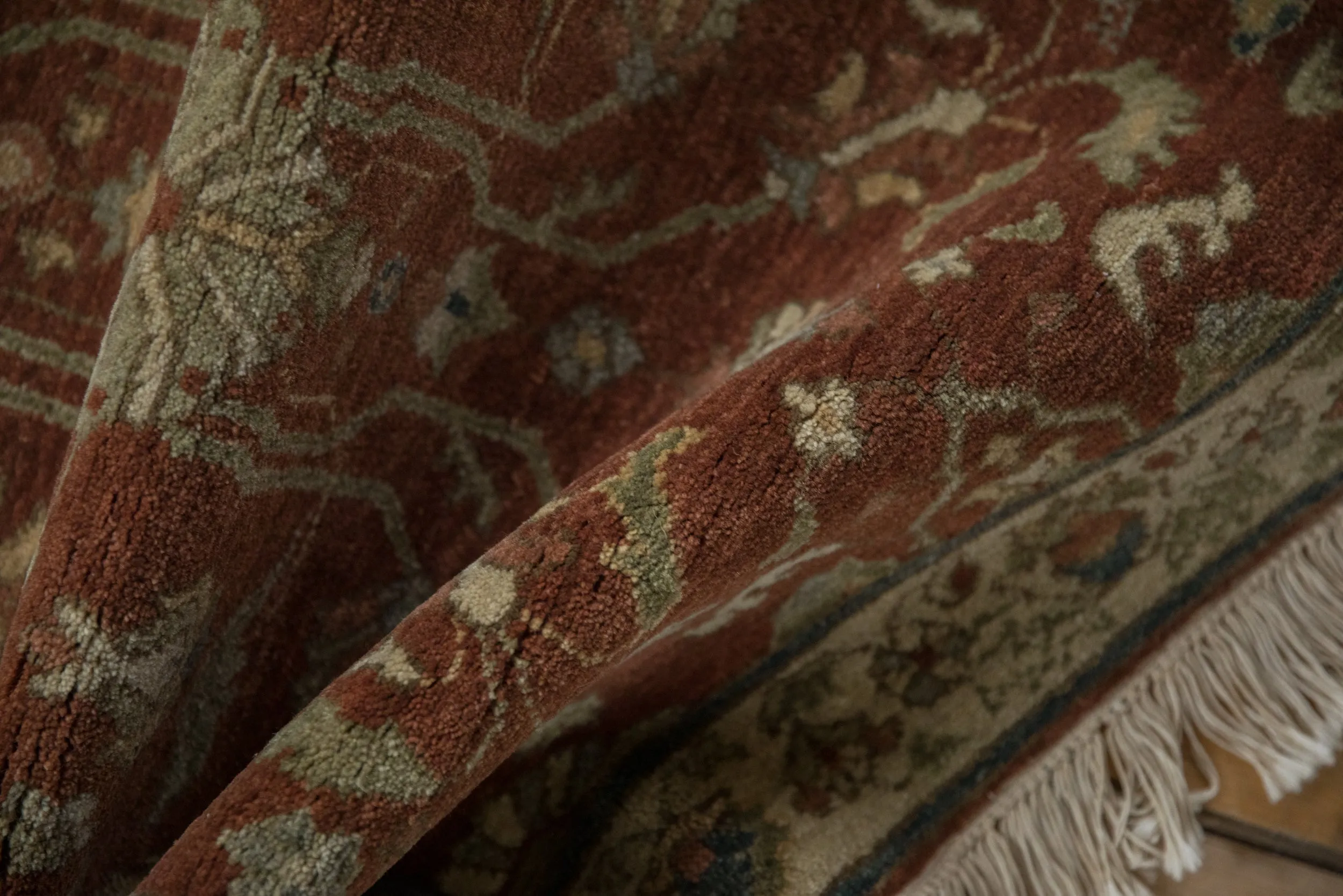 2.5x4 Vintage Armenian Lilihan Design Rug