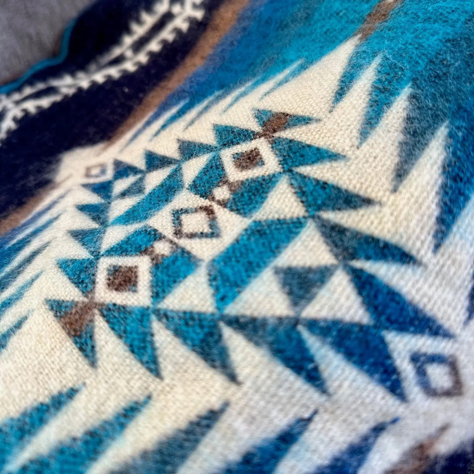 ANDEAN ALPACA WOOL BLANKET - COBALT BLUE (ECUADOR)