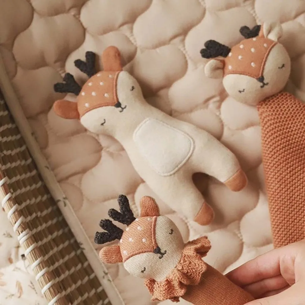 AVERY ROW Little Hands Toy - Dainty Deer