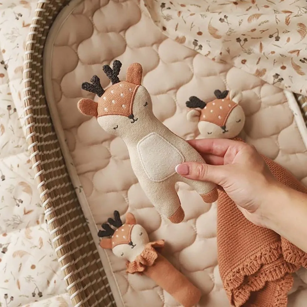 AVERY ROW Little Hands Toy - Dainty Deer
