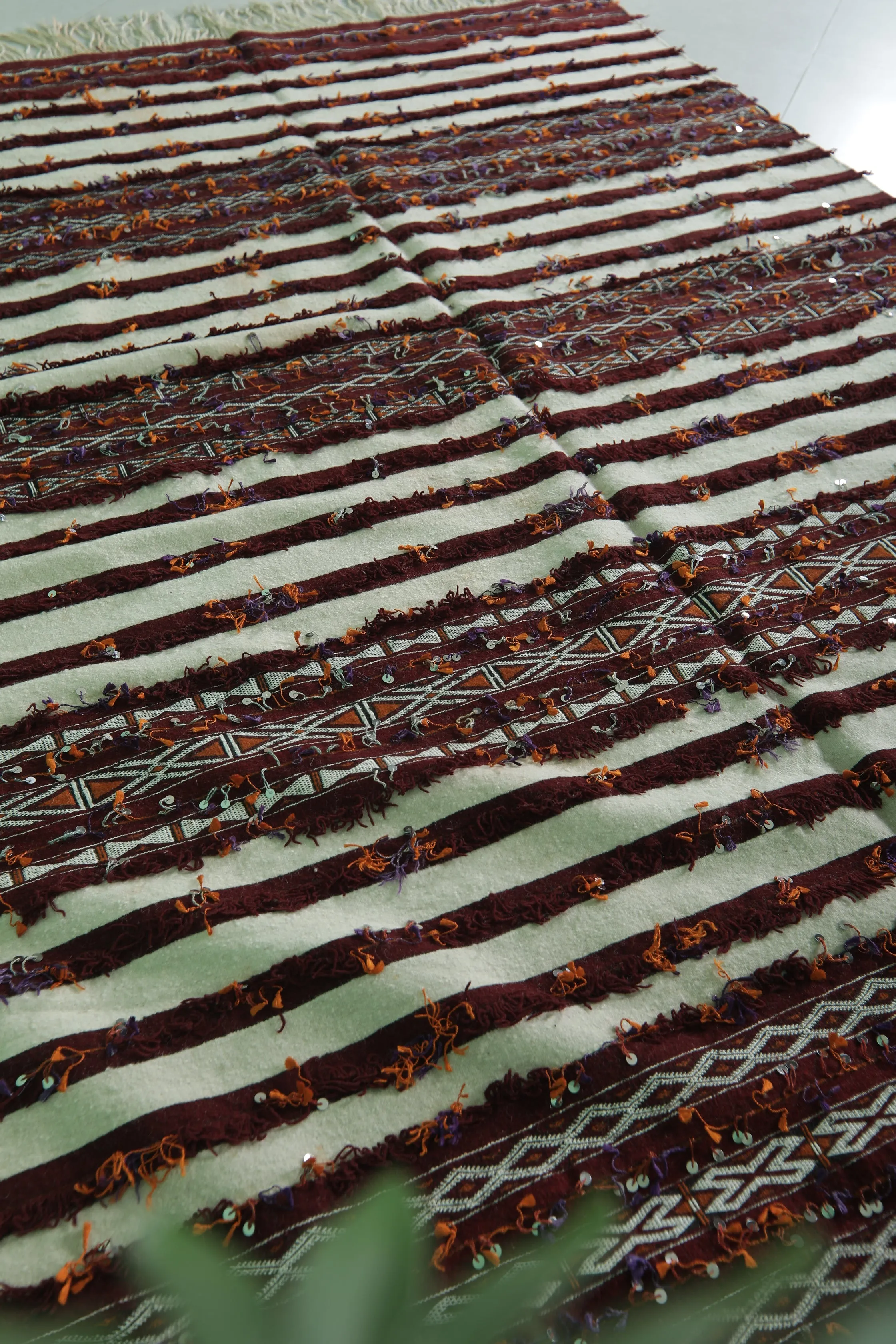 Berber Handira Stripe Moroccan Kilim 5 FT x 8.4 FT - Bold Geometric & Striped Design