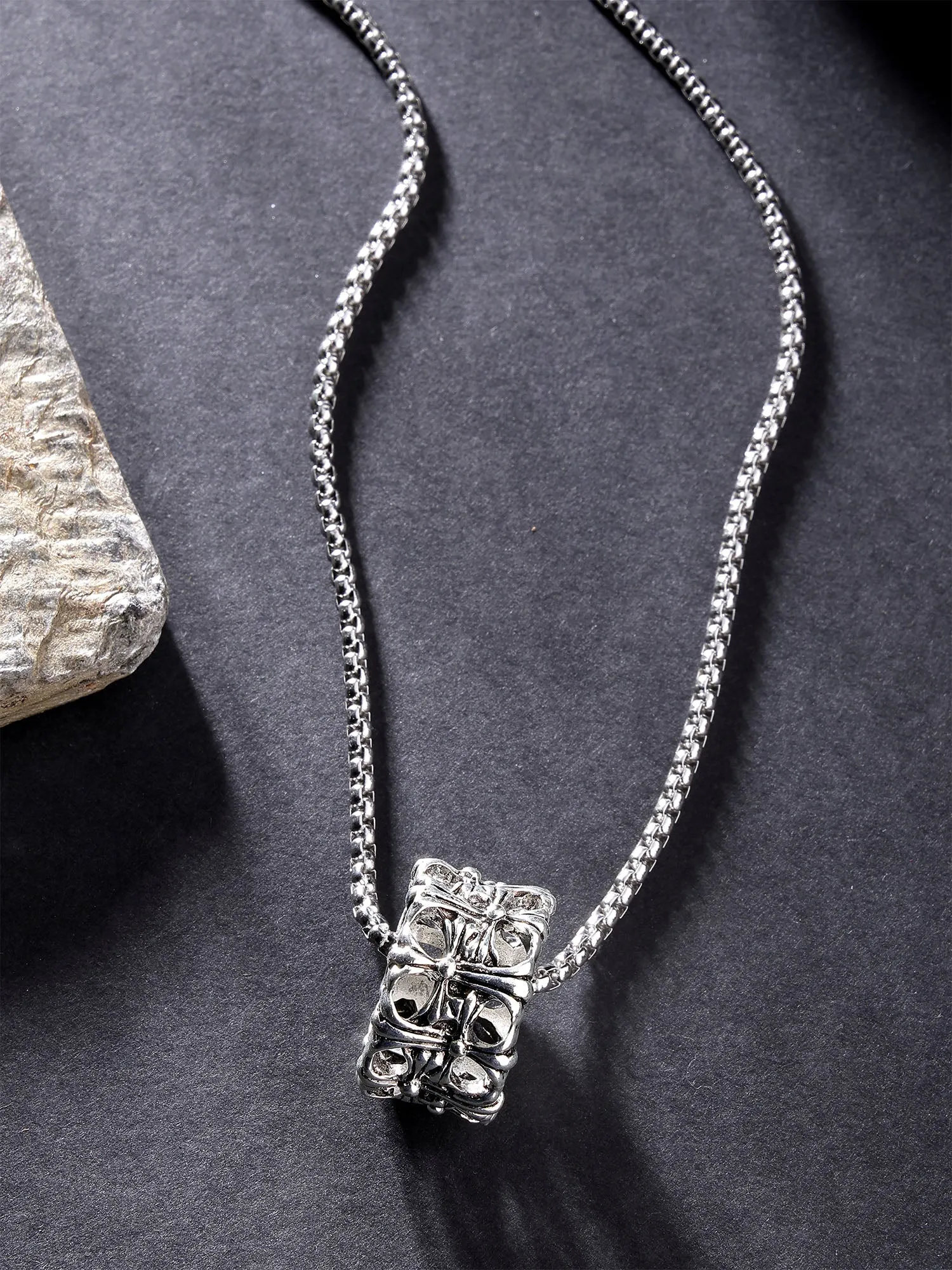 Bohey by KARATCART Silver Plated Metal Ring Chain Pendant for Men
