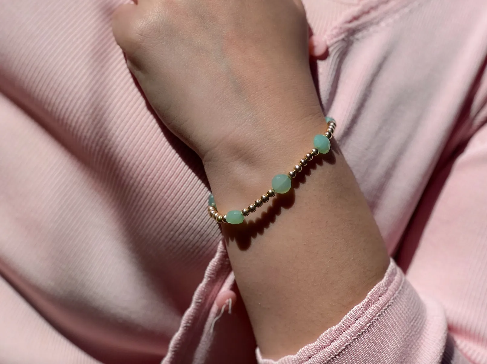Chalcedony and Gold Beaded Bracelet