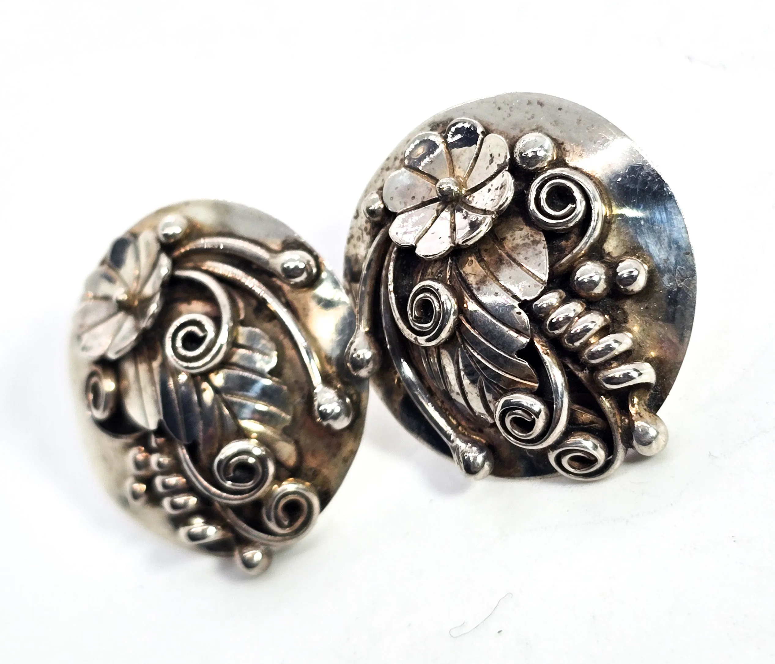Dawn Lucas DL Hopi flower feather retro vintage sterling silver concho stud earrings