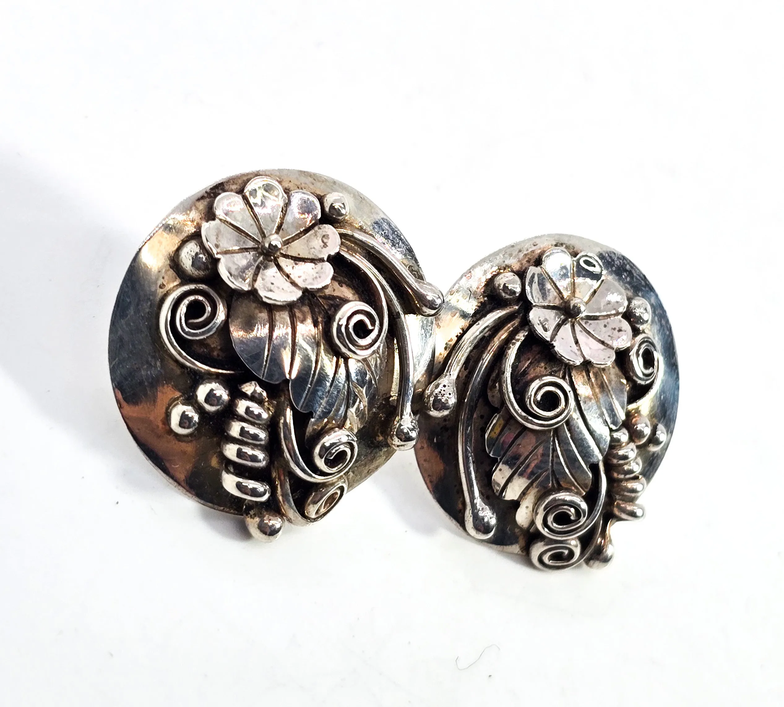 Dawn Lucas DL Hopi flower feather retro vintage sterling silver concho stud earrings