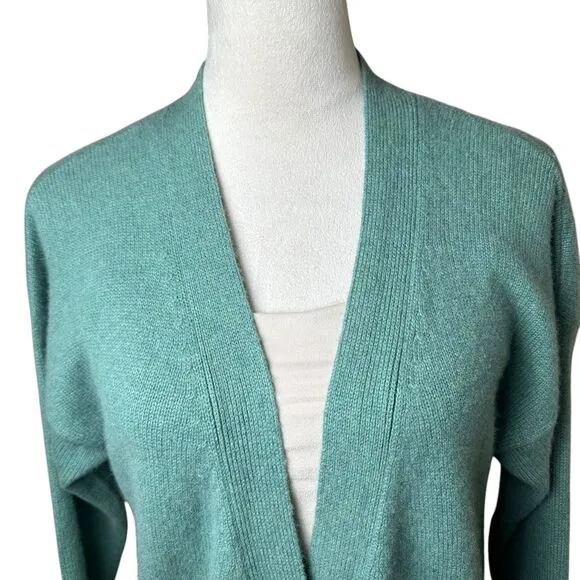 Diane Snyder Vintage Green Hand Knit Cashmere Cardigan Sweater Pockets Classic