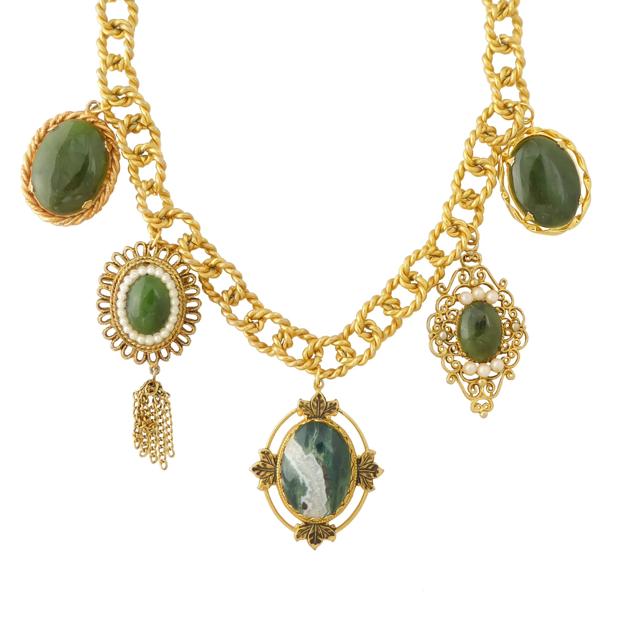 Green aventurine vintage necklace