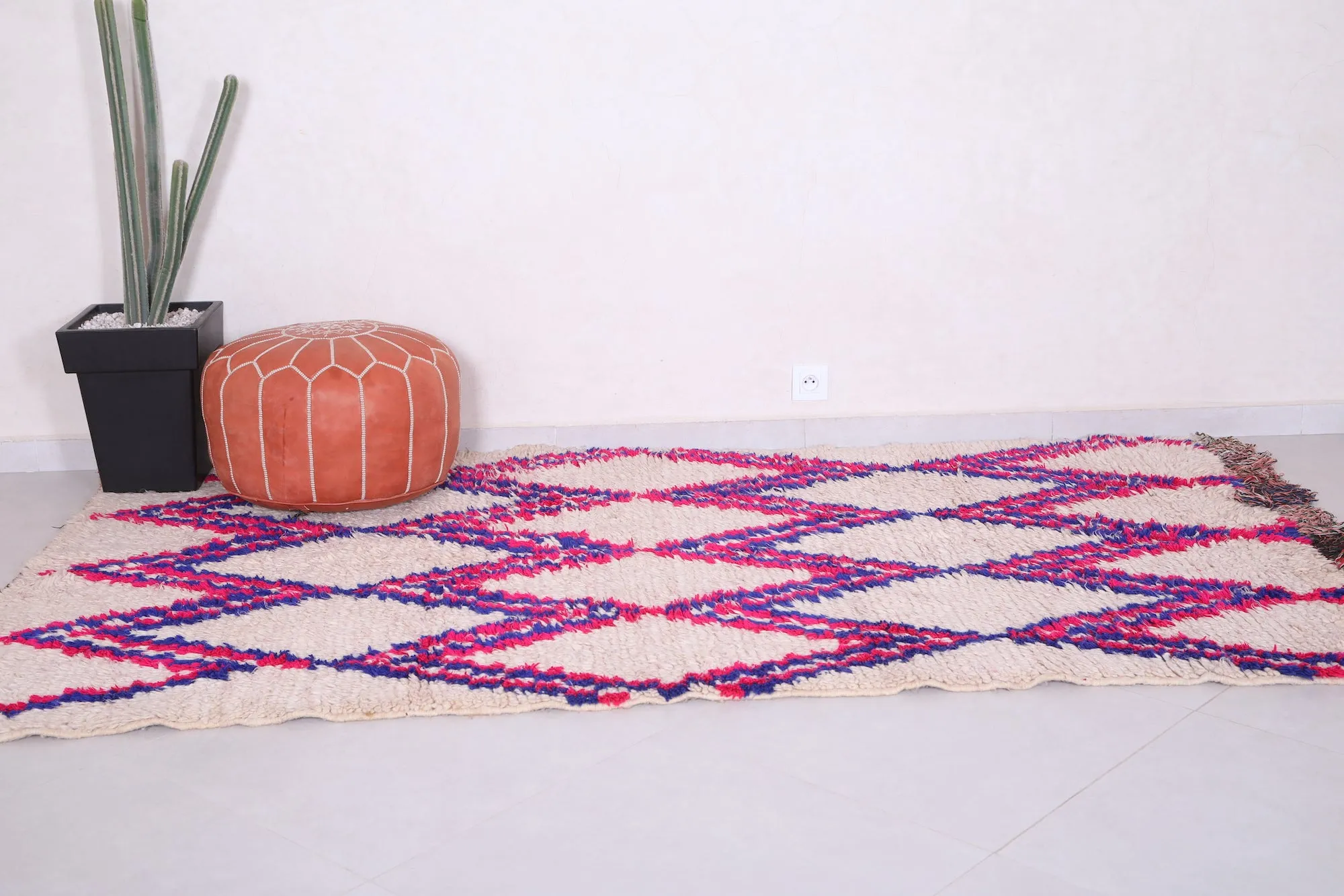 Handwoven Moroccan Rug 4.5 x 8.2 ft | Colorful Diamond Pattern