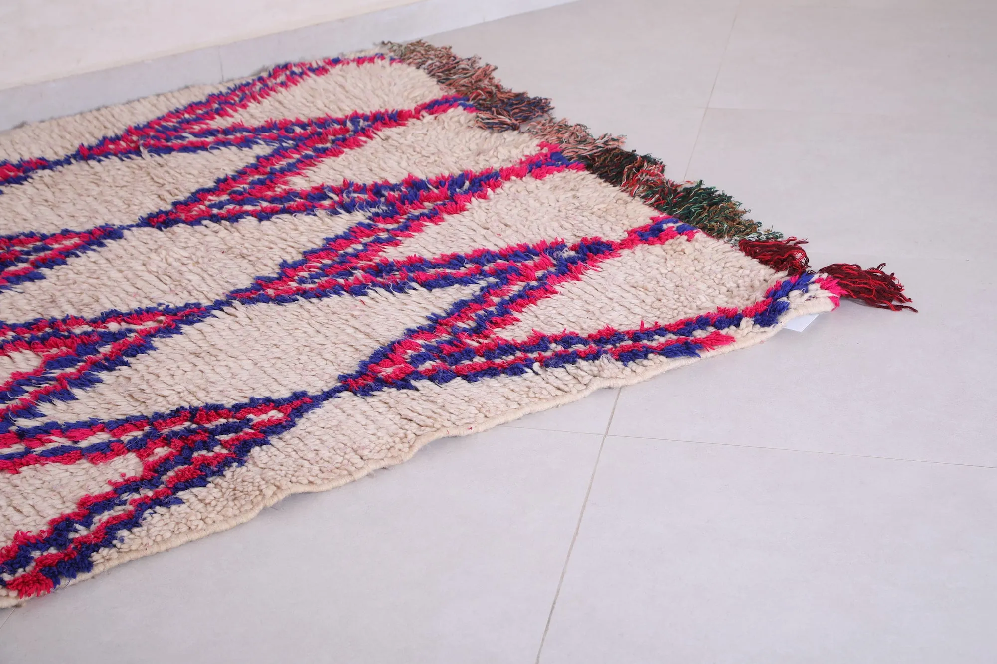 Handwoven Moroccan Rug 4.5 x 8.2 ft | Colorful Diamond Pattern