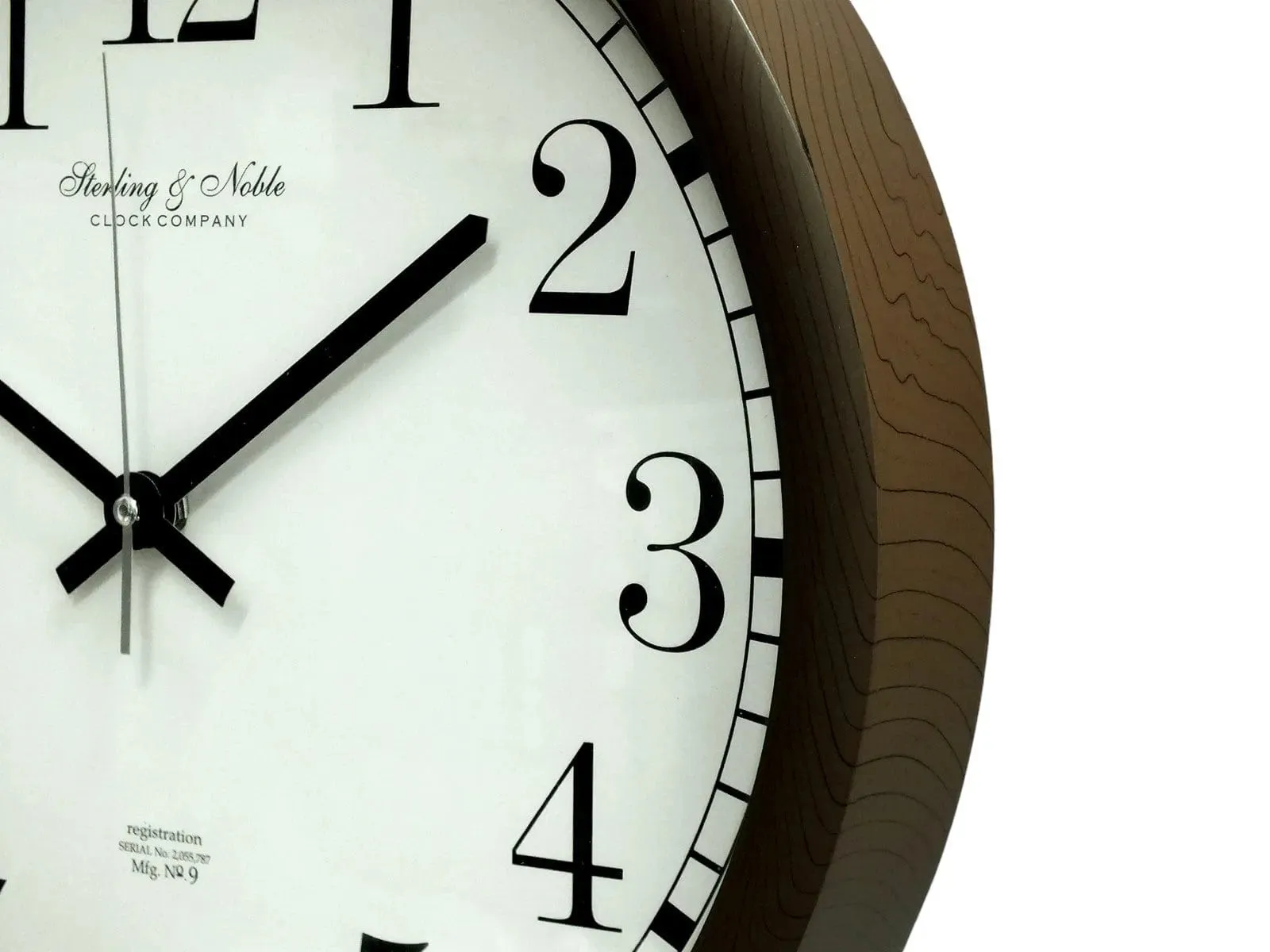 Large Round Viintage Style Quartz Wall Clock with Wooden Effect Finish