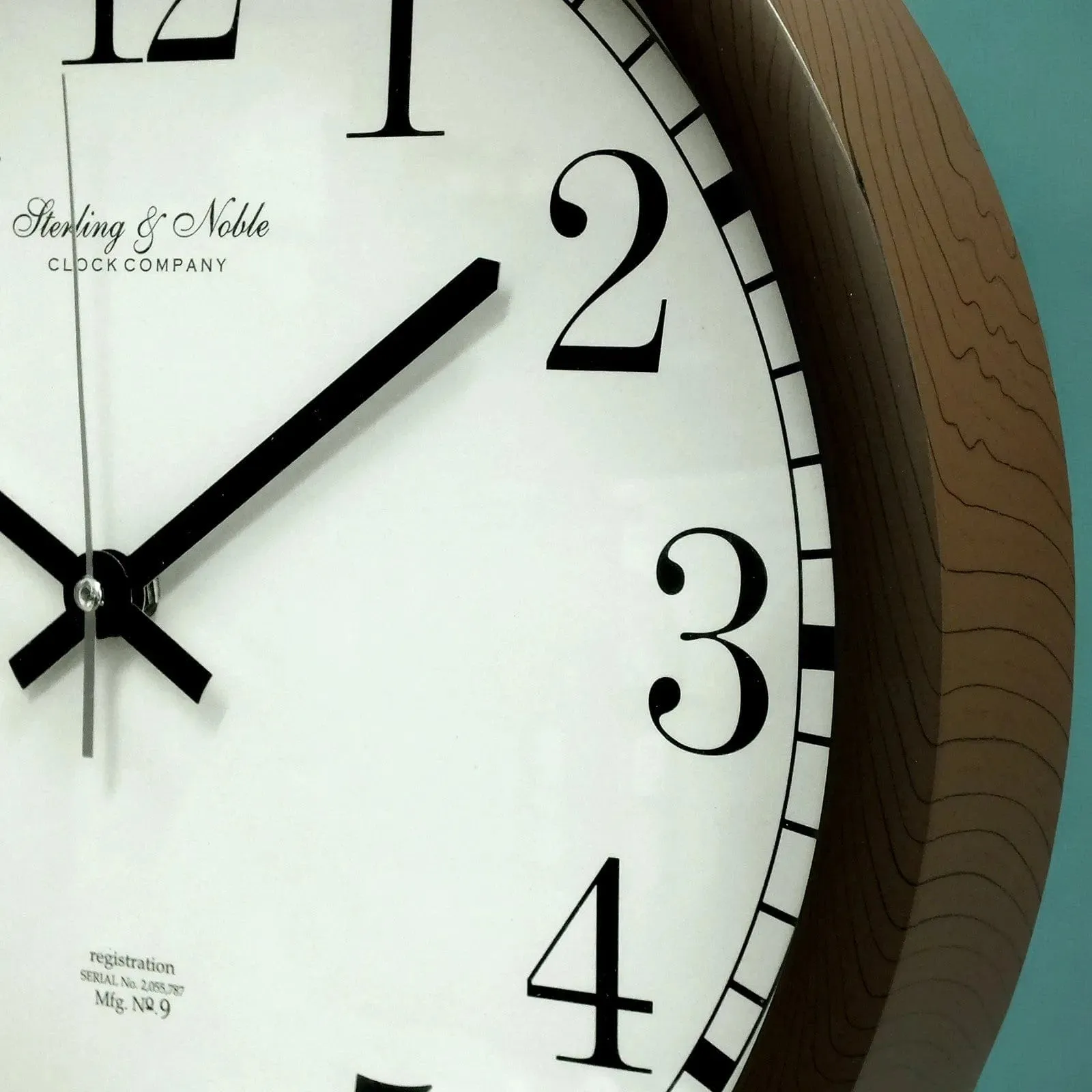 Large Round Viintage Style Quartz Wall Clock with Wooden Effect Finish