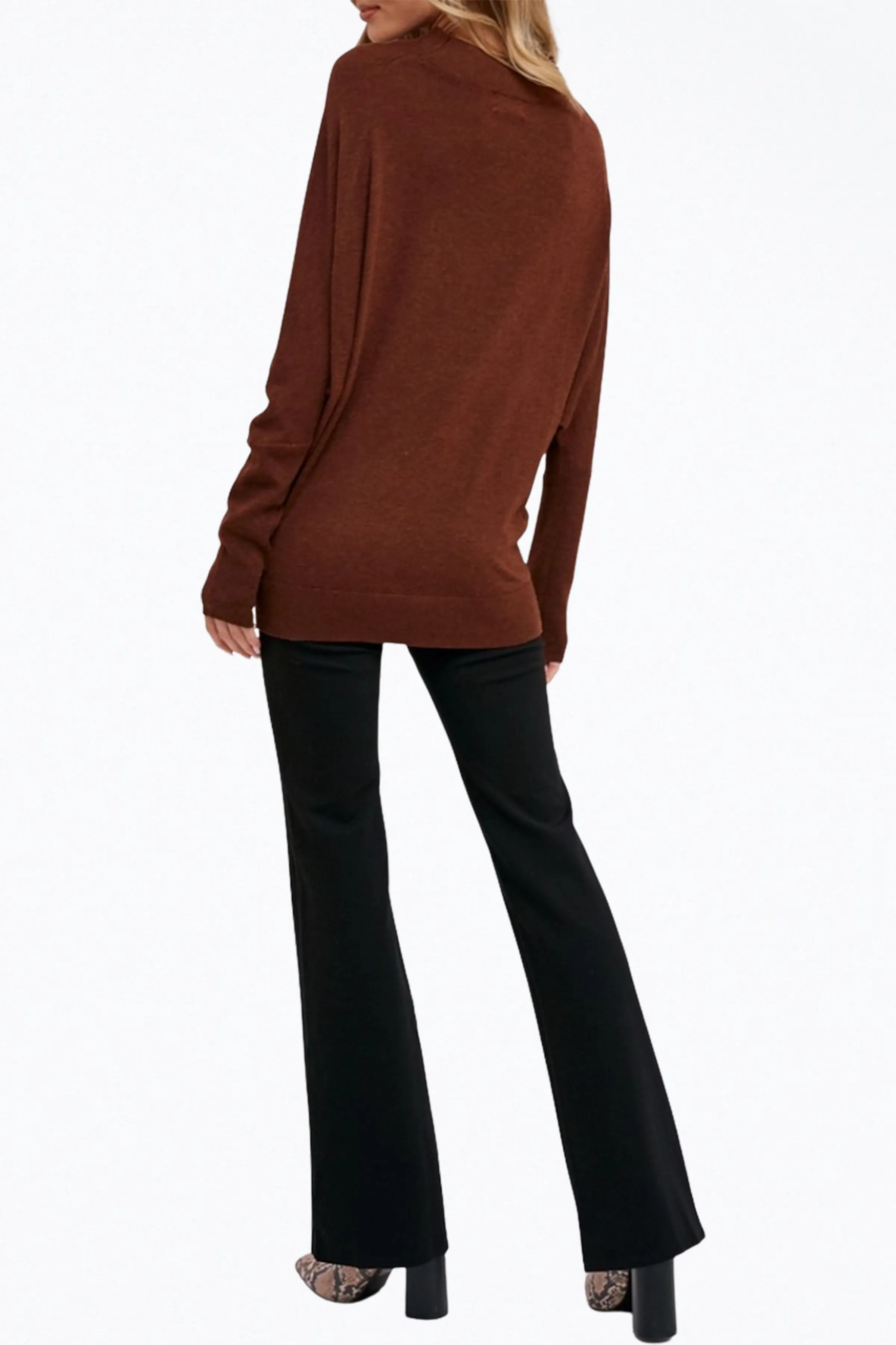 LIGHTWEIGHT SLOUCH-NECK DOLMAN PULLOVER