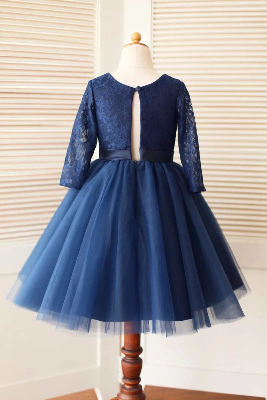 Long Sleeves Navy Blue Lace Tulle Flower Girl Dress