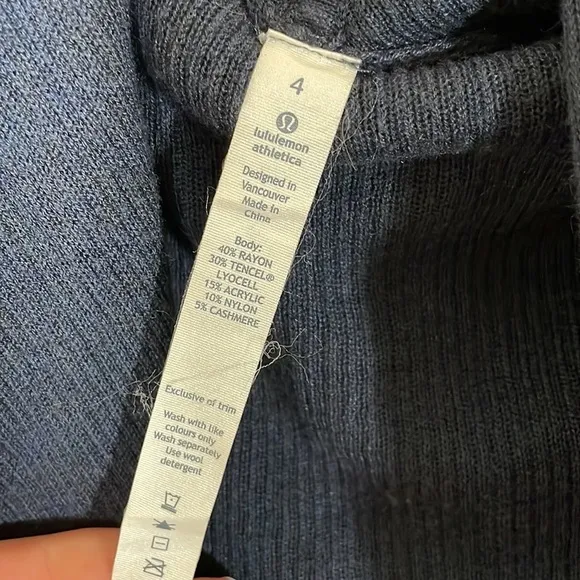 Lululemon Wool Blend Wrap Sweater Navy Blue, Size 4 #405