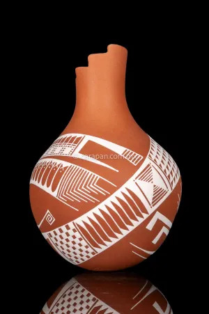 Mata Ortiz Orange Pot With Beige Stripe