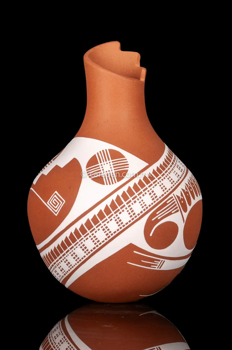 Mata Ortiz Orange Pot With Beige Stripe