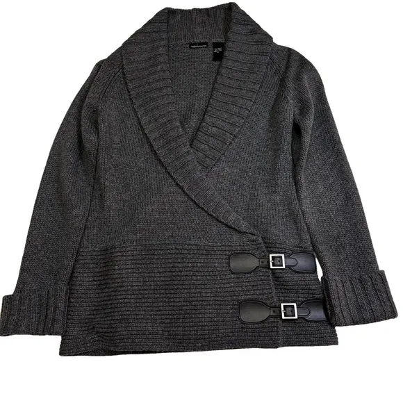 Moda International Gray Sweater Size Medium  Wrap Buckle Shawl Collar Ribbed NWT