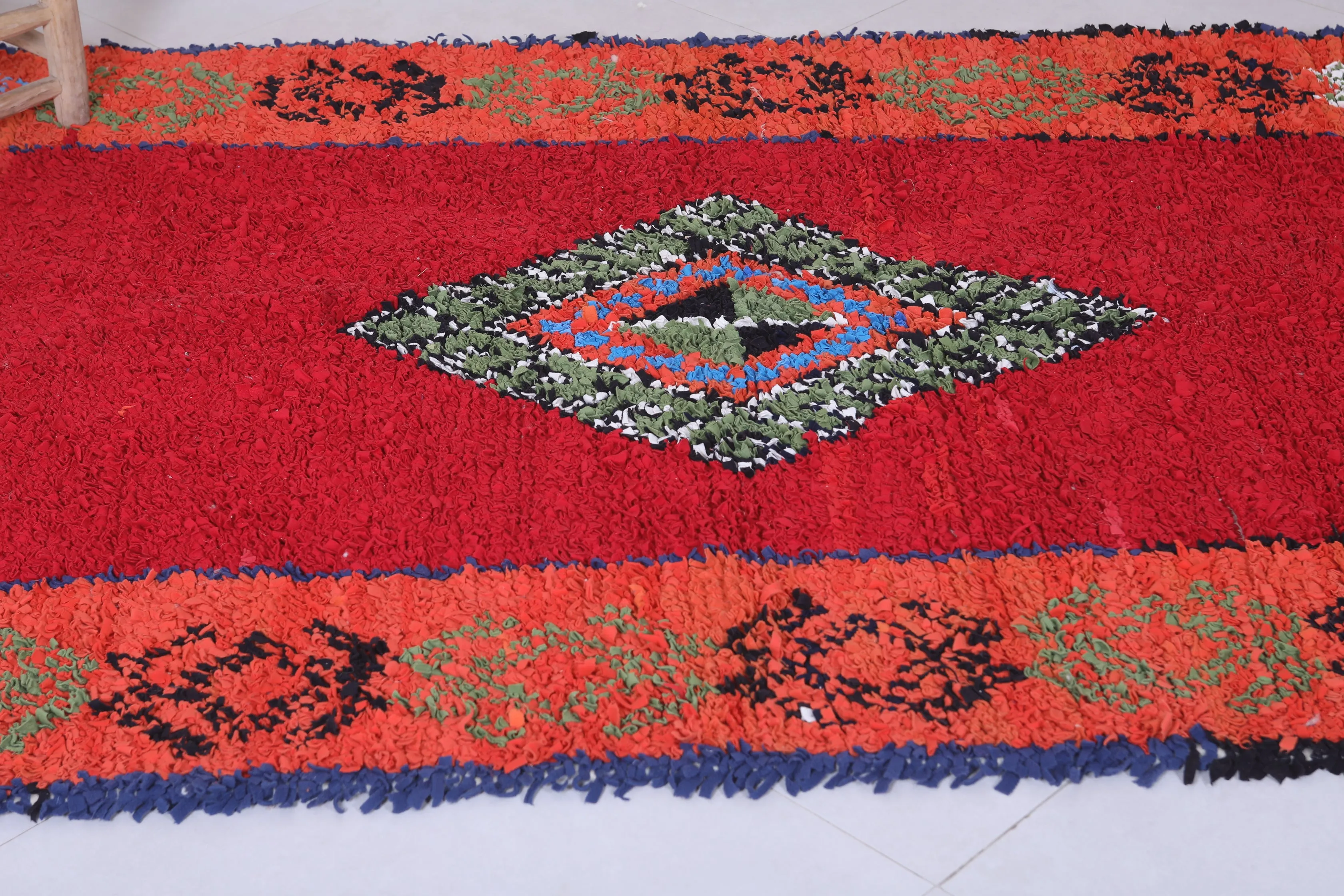 Moroccan Berber Rug – Bold Red with Central Diamond 5 x 7.8 ft