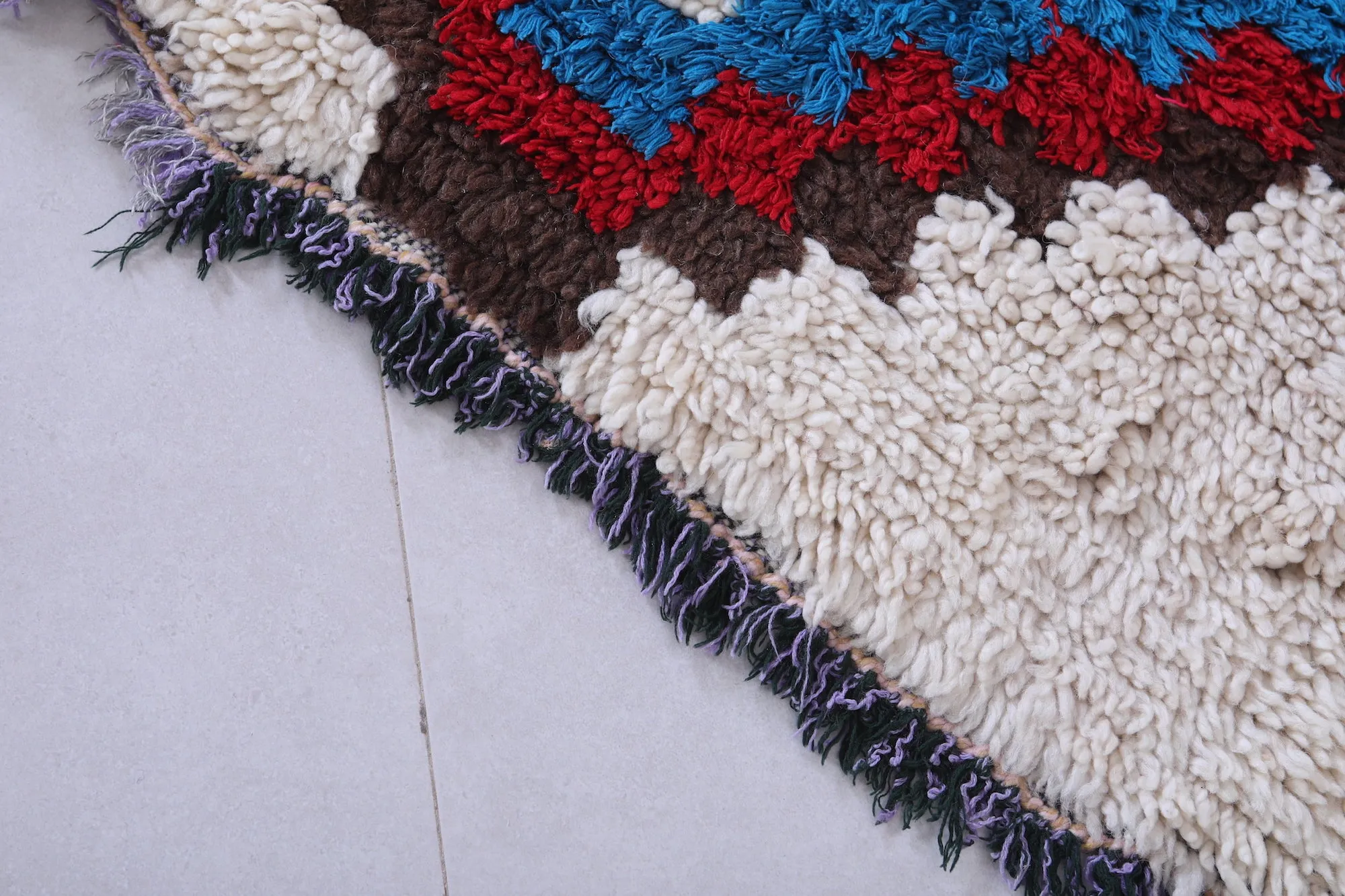 Moroccan Handmade Rug – Bold Geometric Pattern 3.3 x 4.7 ft