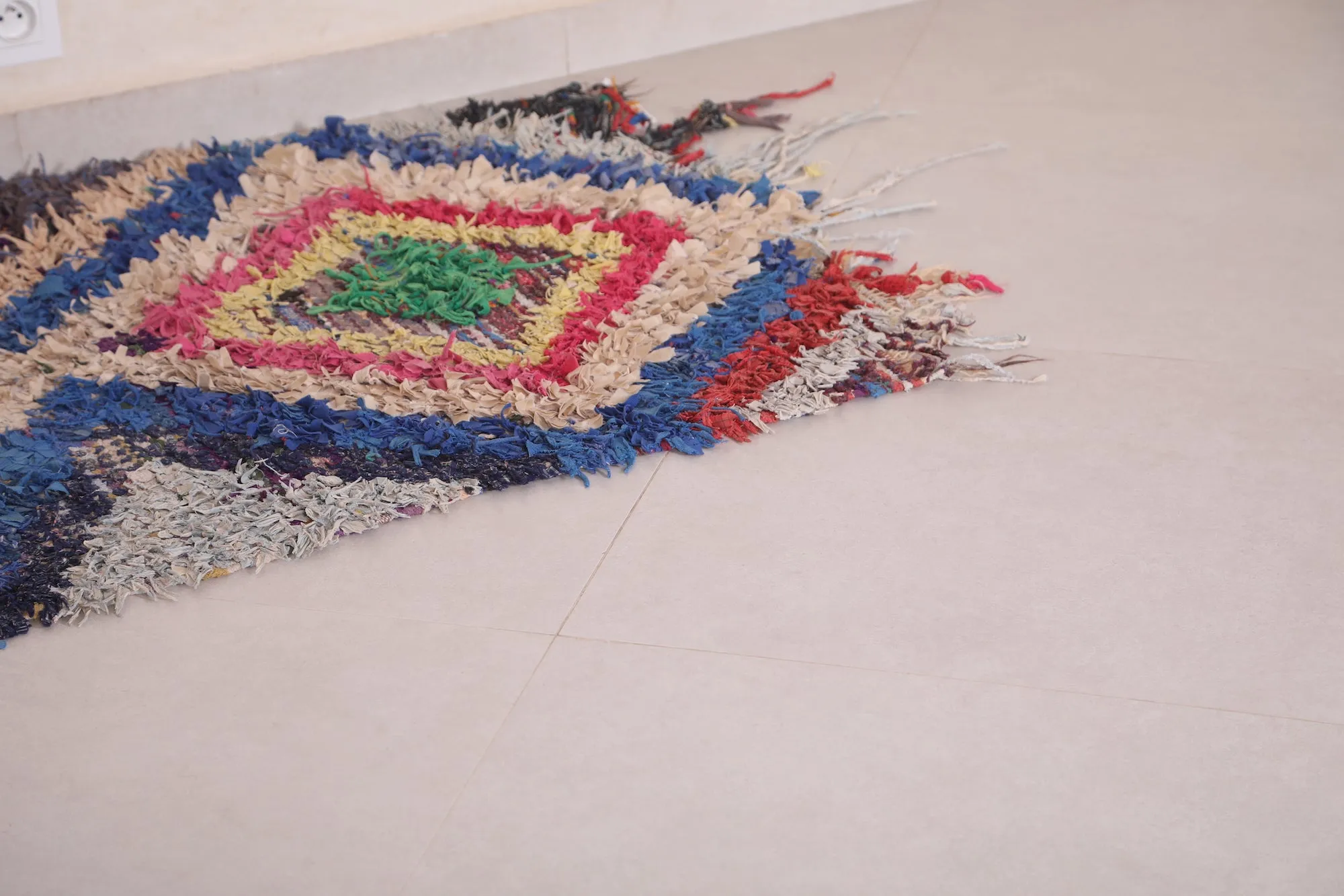 Moroccan Rug 2.7 x 7.2 Feet - Bold Geometric Design