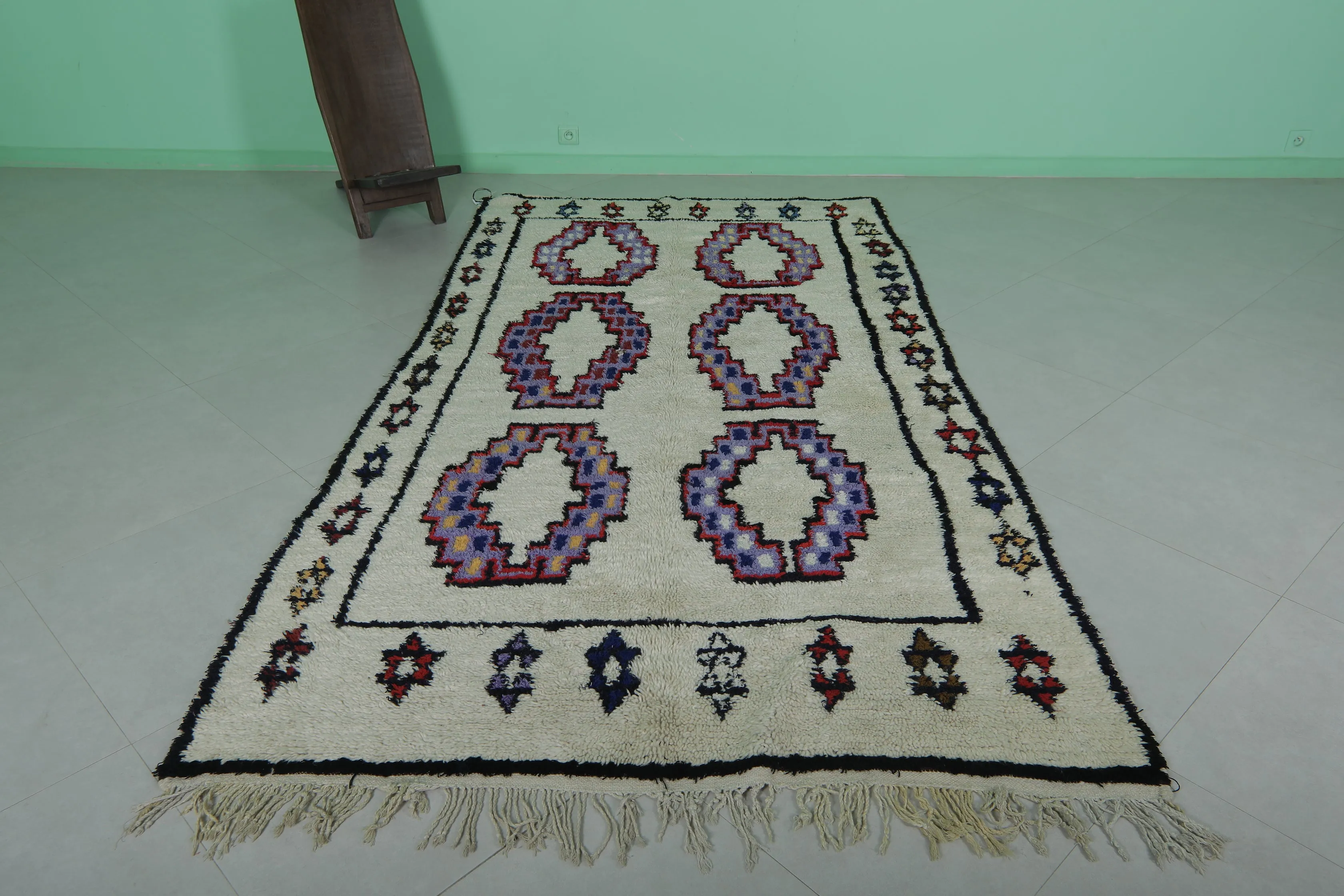 Moroccan Rug - 5.1 x 9.7 ft with Unique Geometric Patterns