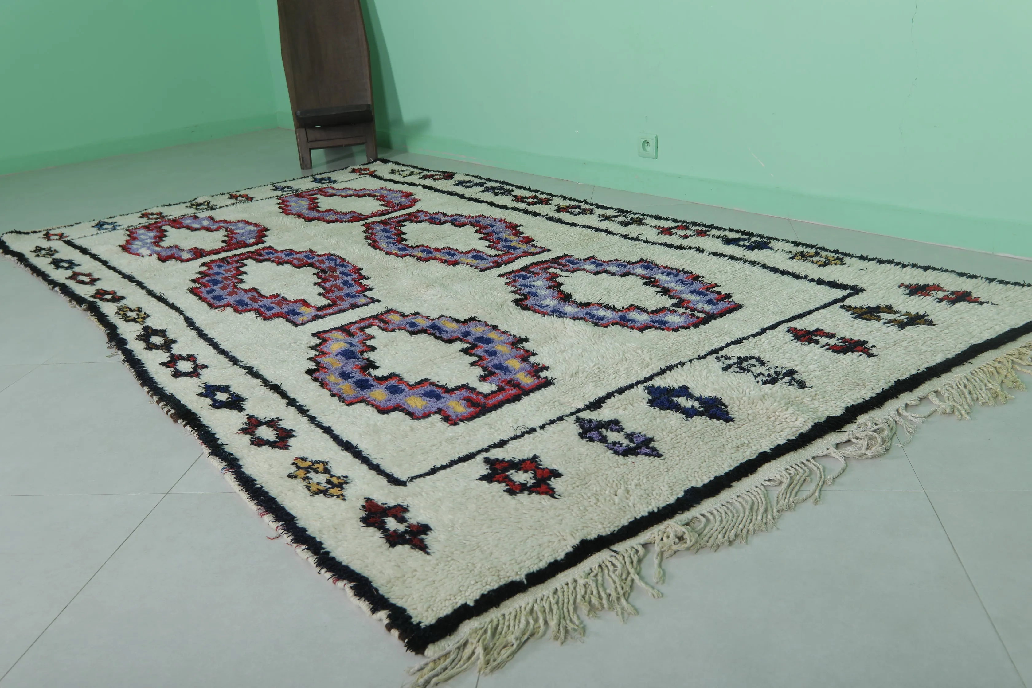 Moroccan Rug - 5.1 x 9.7 ft with Unique Geometric Patterns