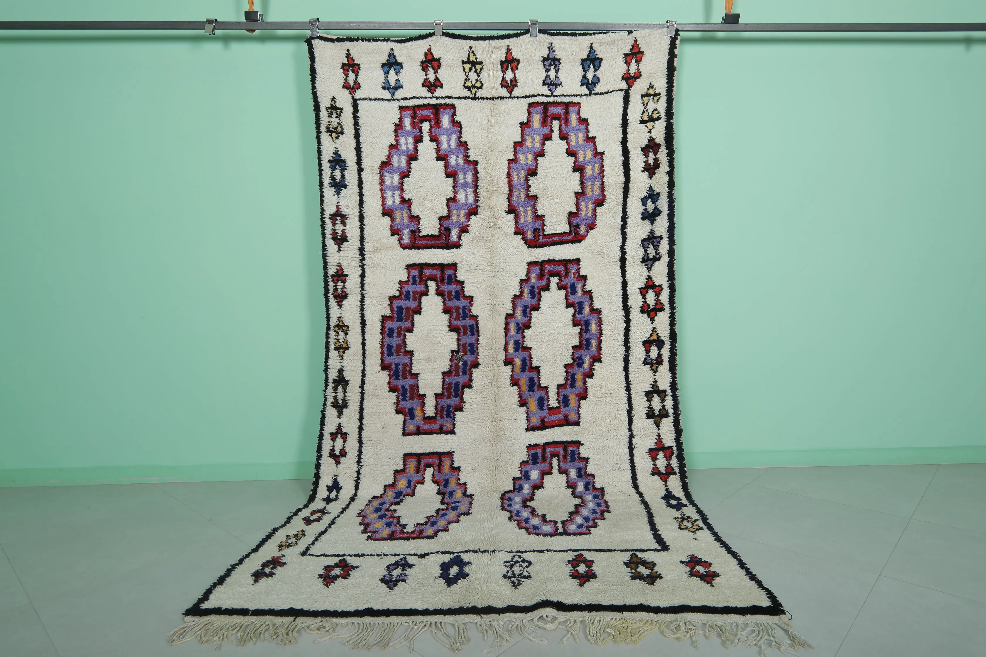 Moroccan Rug - 5.1 x 9.7 ft with Unique Geometric Patterns
