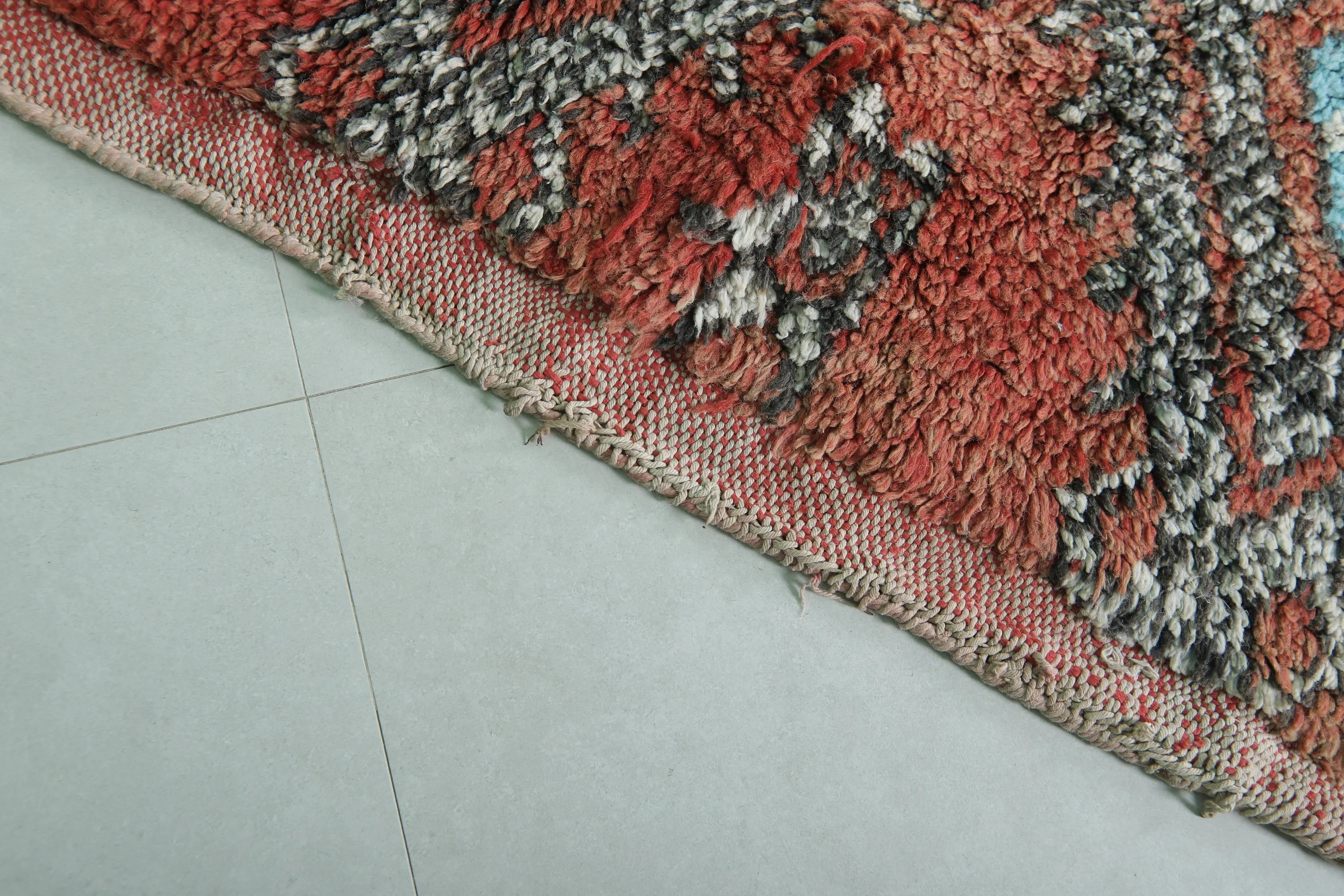 Moroccan Rug - Handwoven 5.2ft x 7.3ft | Vibrant Berber Design