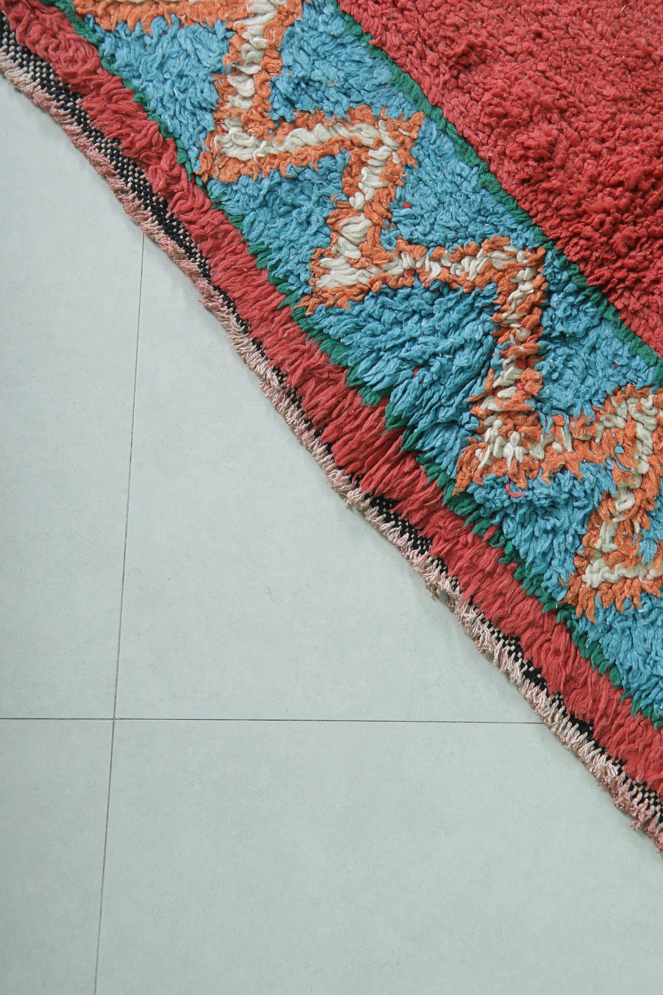Moroccan Rug - Handwoven 5.2ft x 7.3ft | Vibrant Berber Design