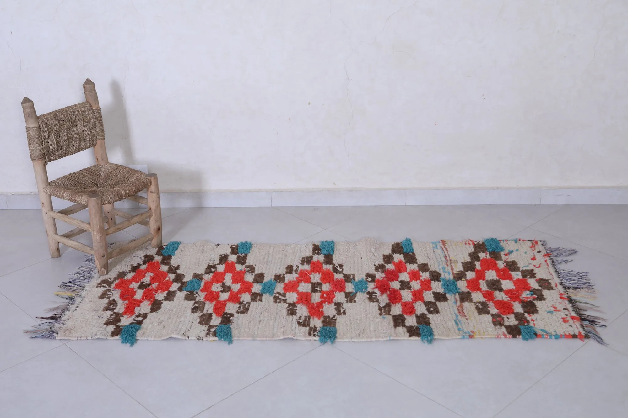 Moroccan Rug with Bold Geometric Pattern – 2.2 x 5.7 ft