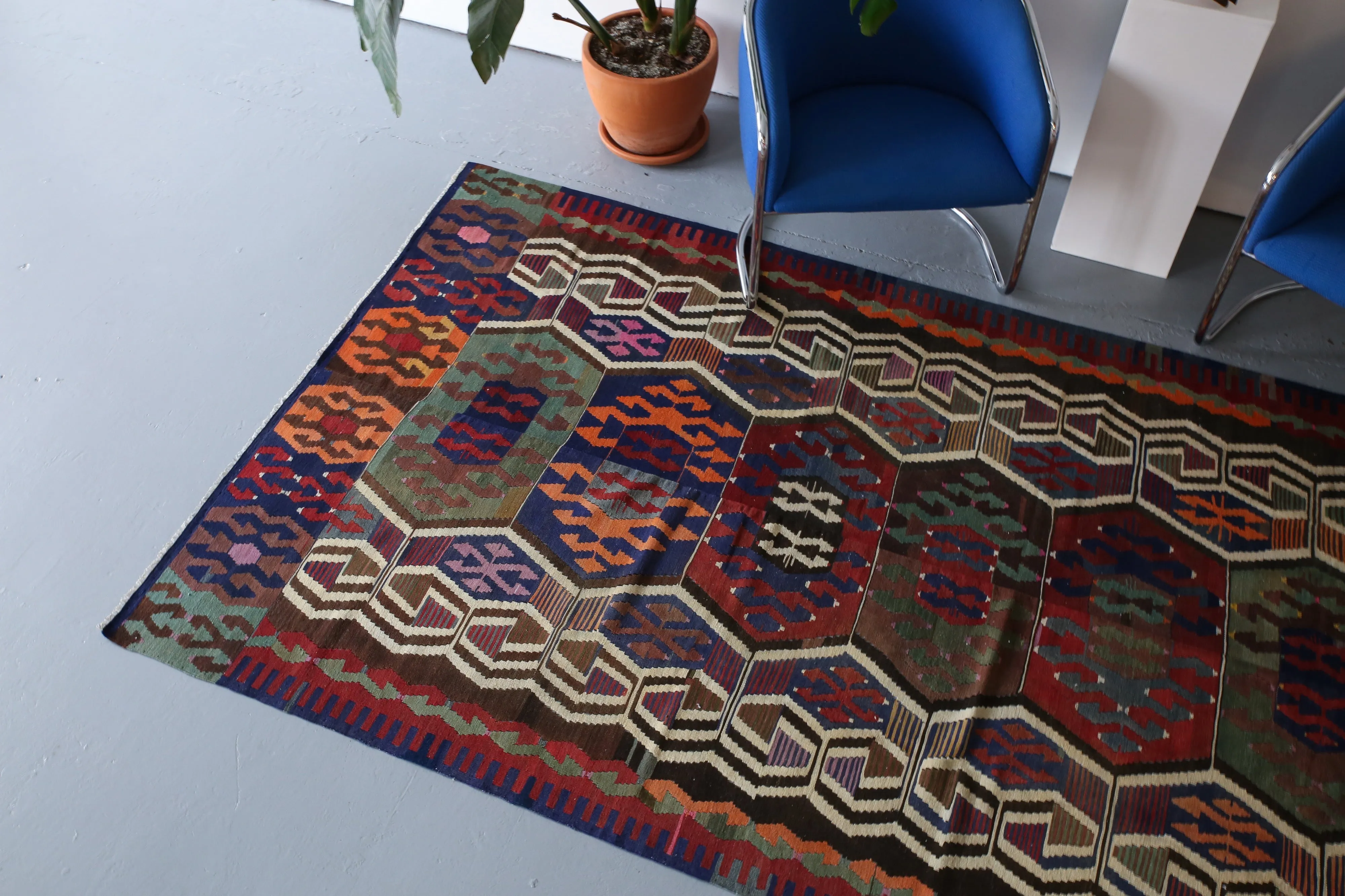 Old Antalya Yörük Kilim 5.6ftx11.9ft