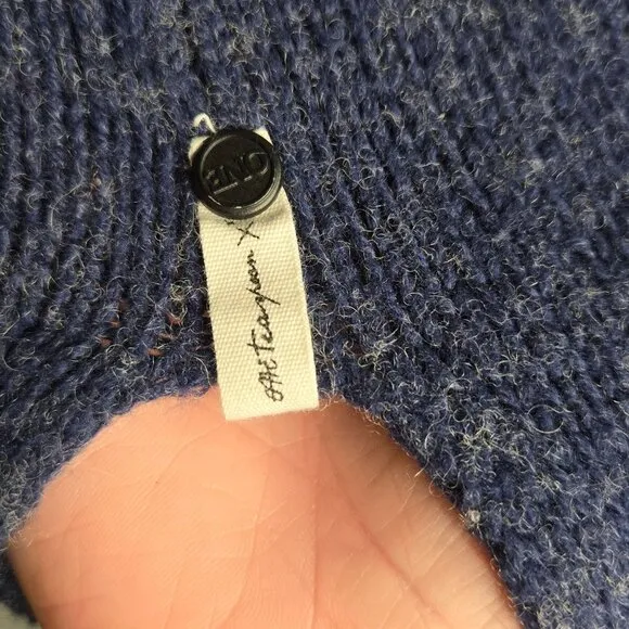 One By One Teaspoon Women's Oversized Blue Wool Blend Fuzzy Sweater Small