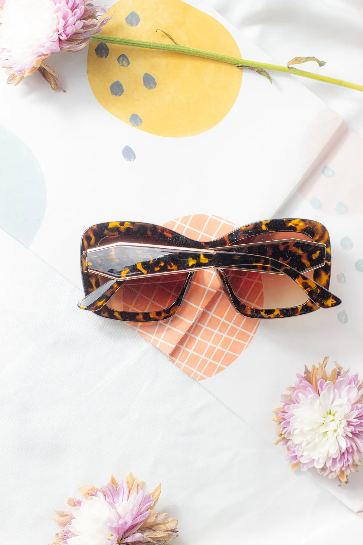Oversized Chunky Cat Eye Angular Sunglasses