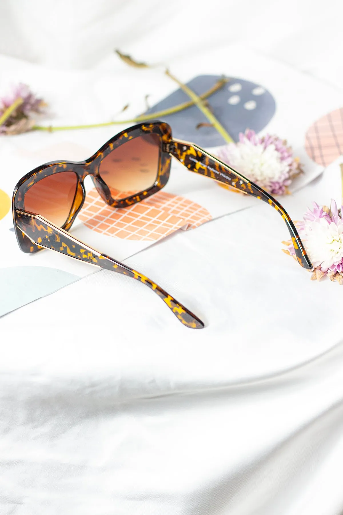 Oversized Chunky Cat Eye Angular Sunglasses