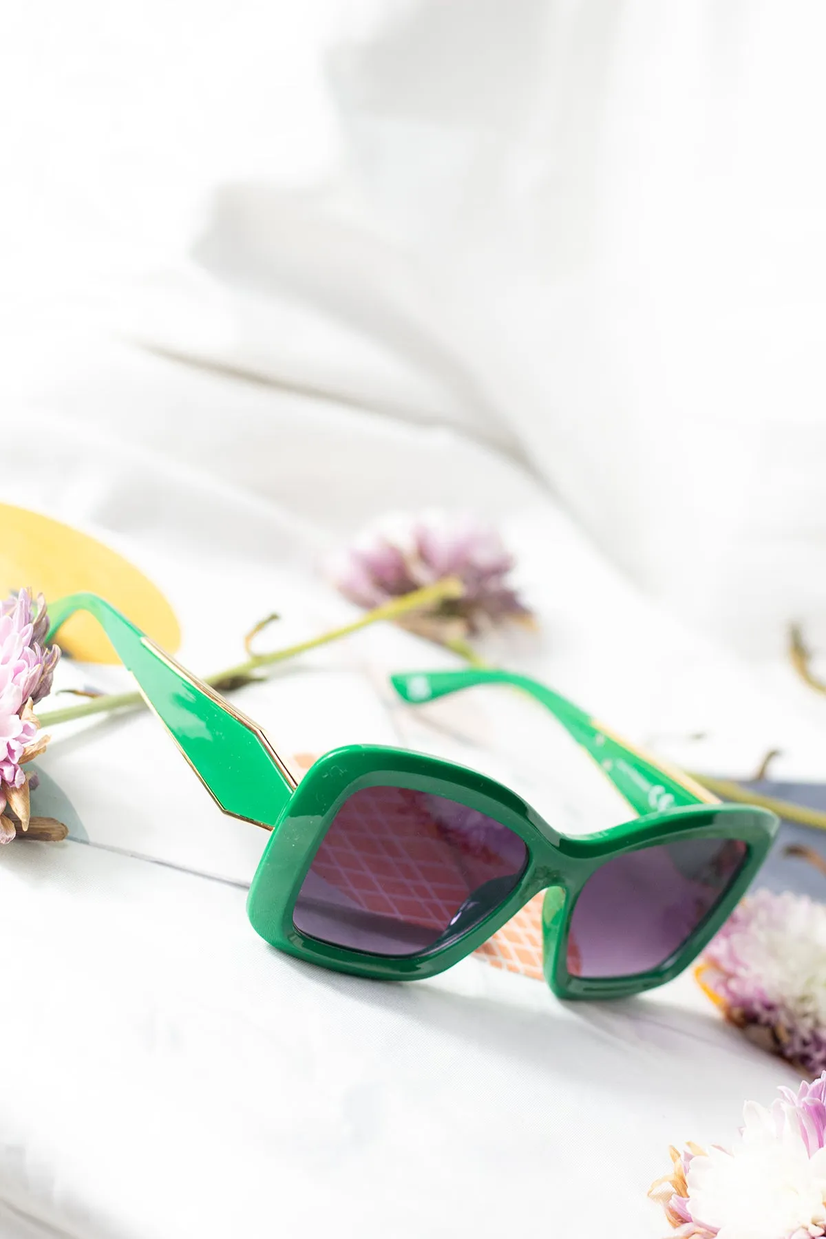 Oversized Chunky Cat Eye Angular Sunglasses