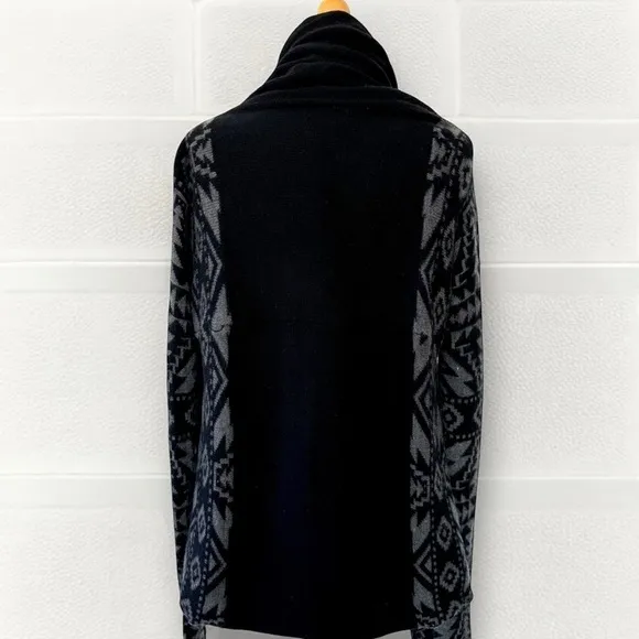 Patagonia Wool Cardigan knit Sweater Aztec Tribal shawl Pine Mountain Wrap