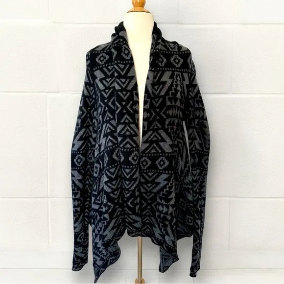 Patagonia Wool Cardigan knit Sweater Aztec Tribal shawl Pine Mountain Wrap