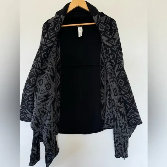 Patagonia Wool Cardigan knit Sweater Aztec Tribal shawl Pine Mountain Wrap