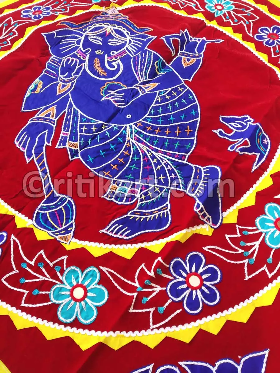 Premium hand Made Pipili Wall Hanging of Lord Ganesh