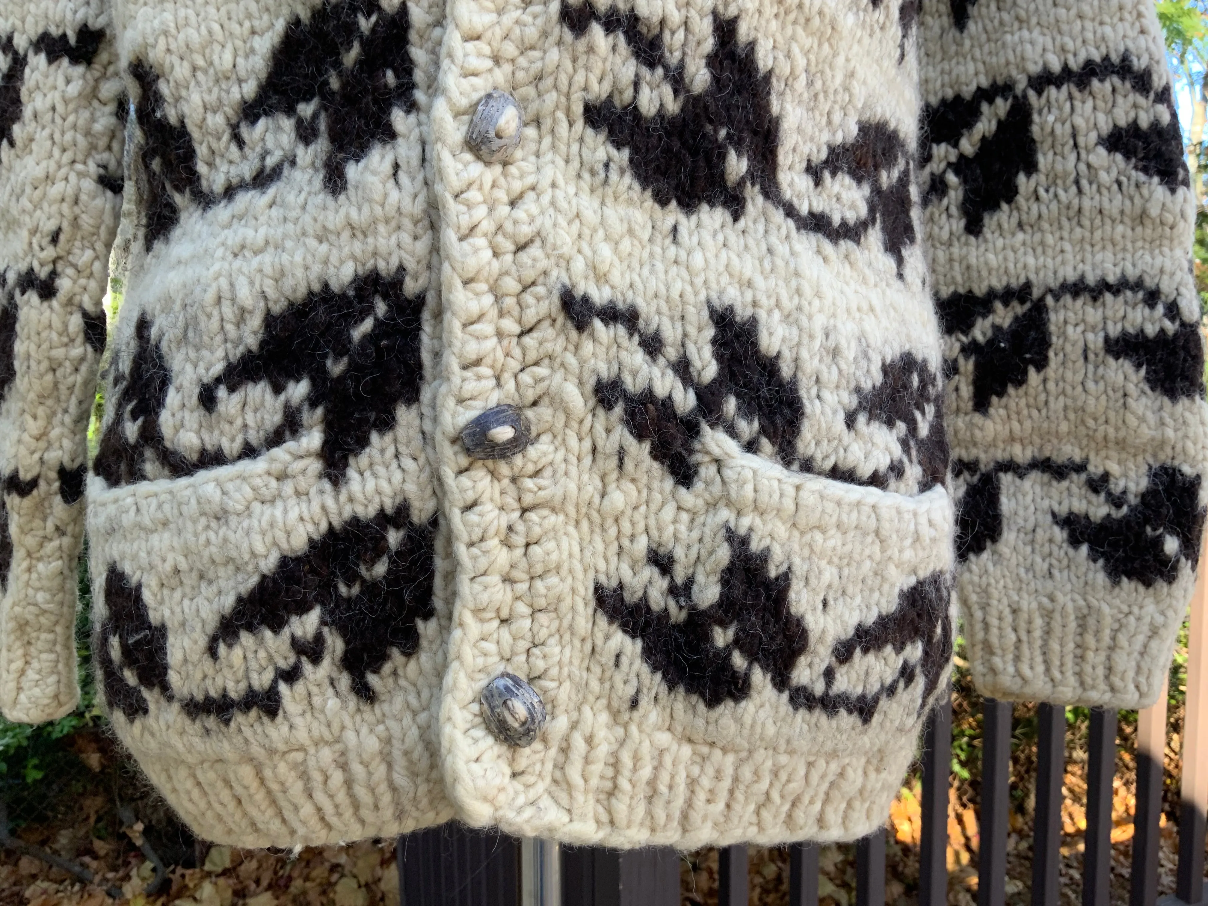 Pure Wool Cardigan - 70s - 70K