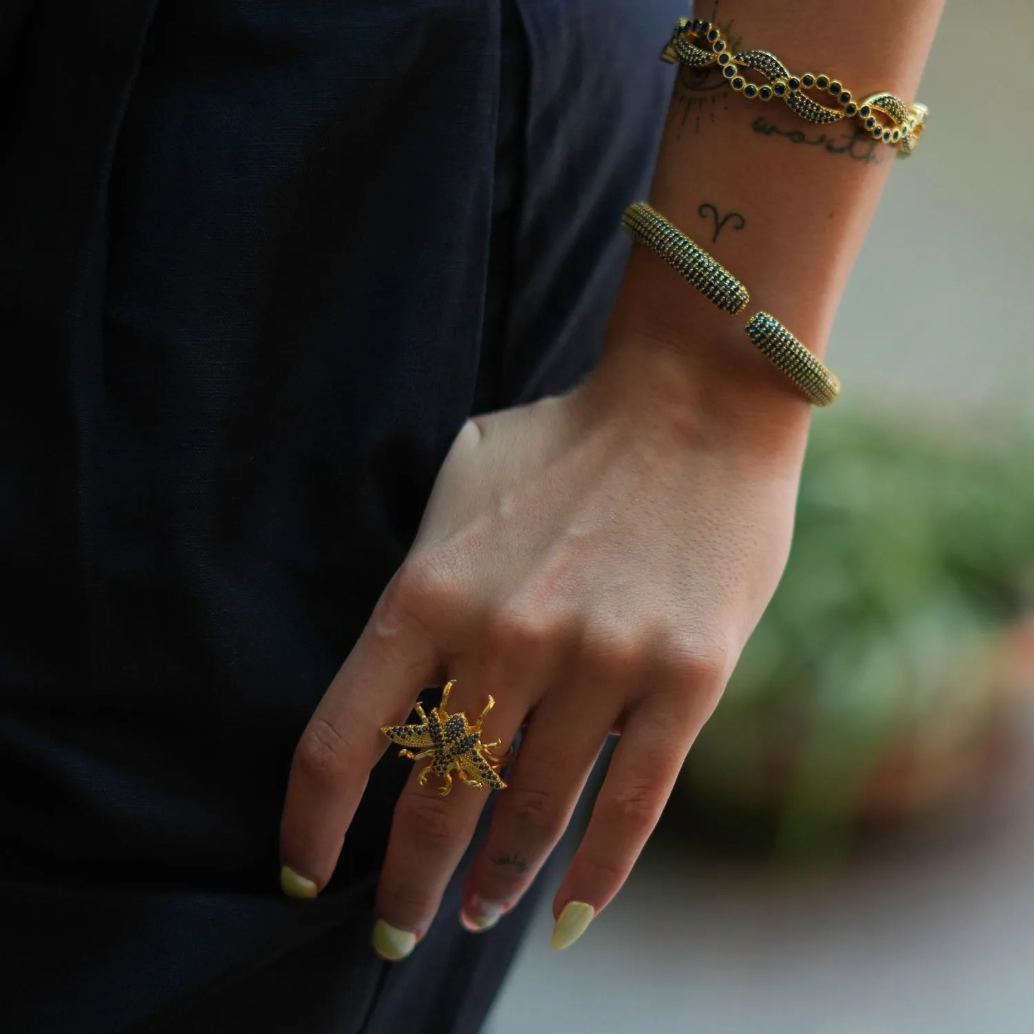 Queen Bee Sapphire & Gold Chunky Ring