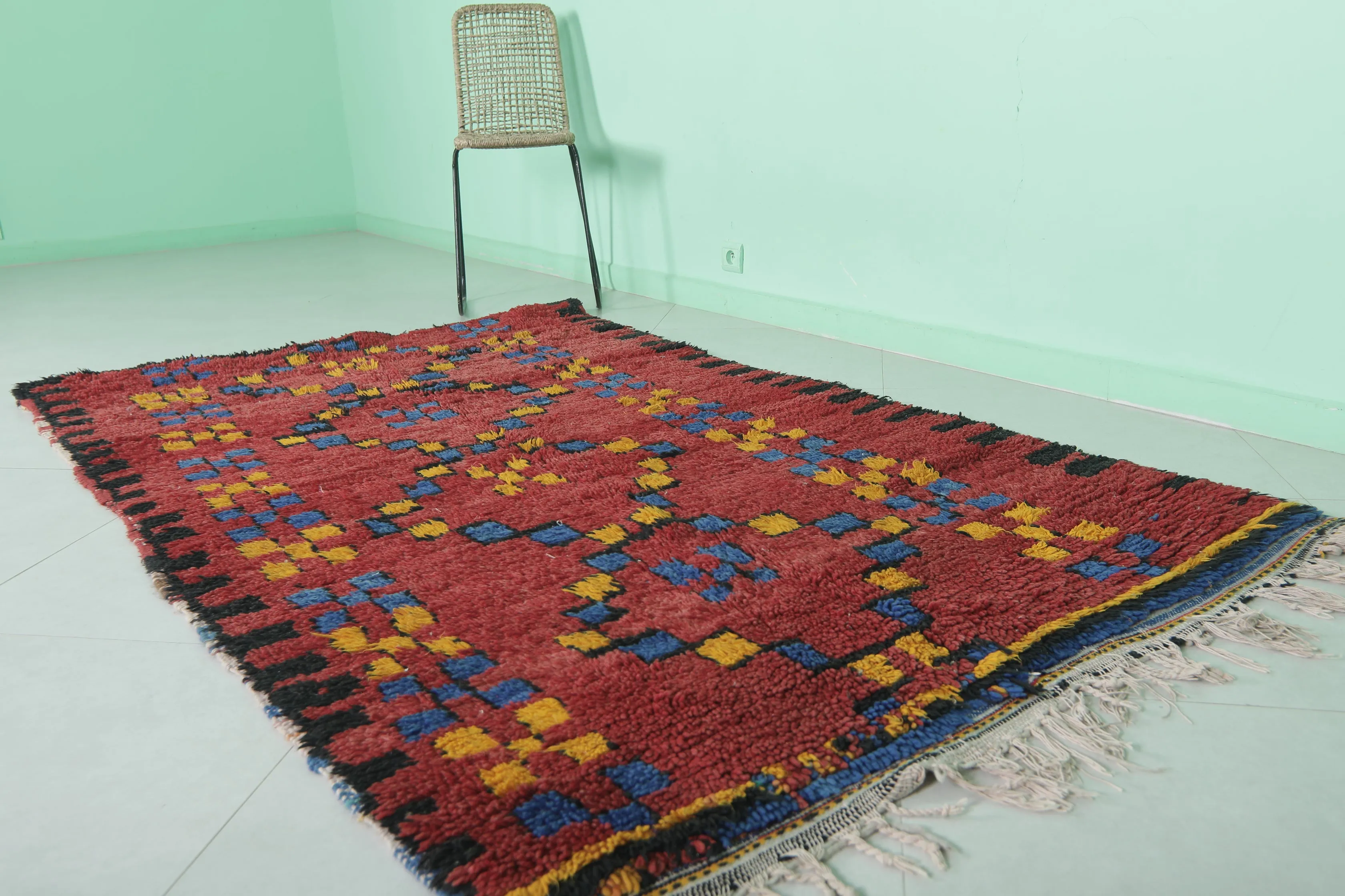 Red Moroccan Rug 4.3 x 7.3 ft - Handmade Wool Vintage Carpet