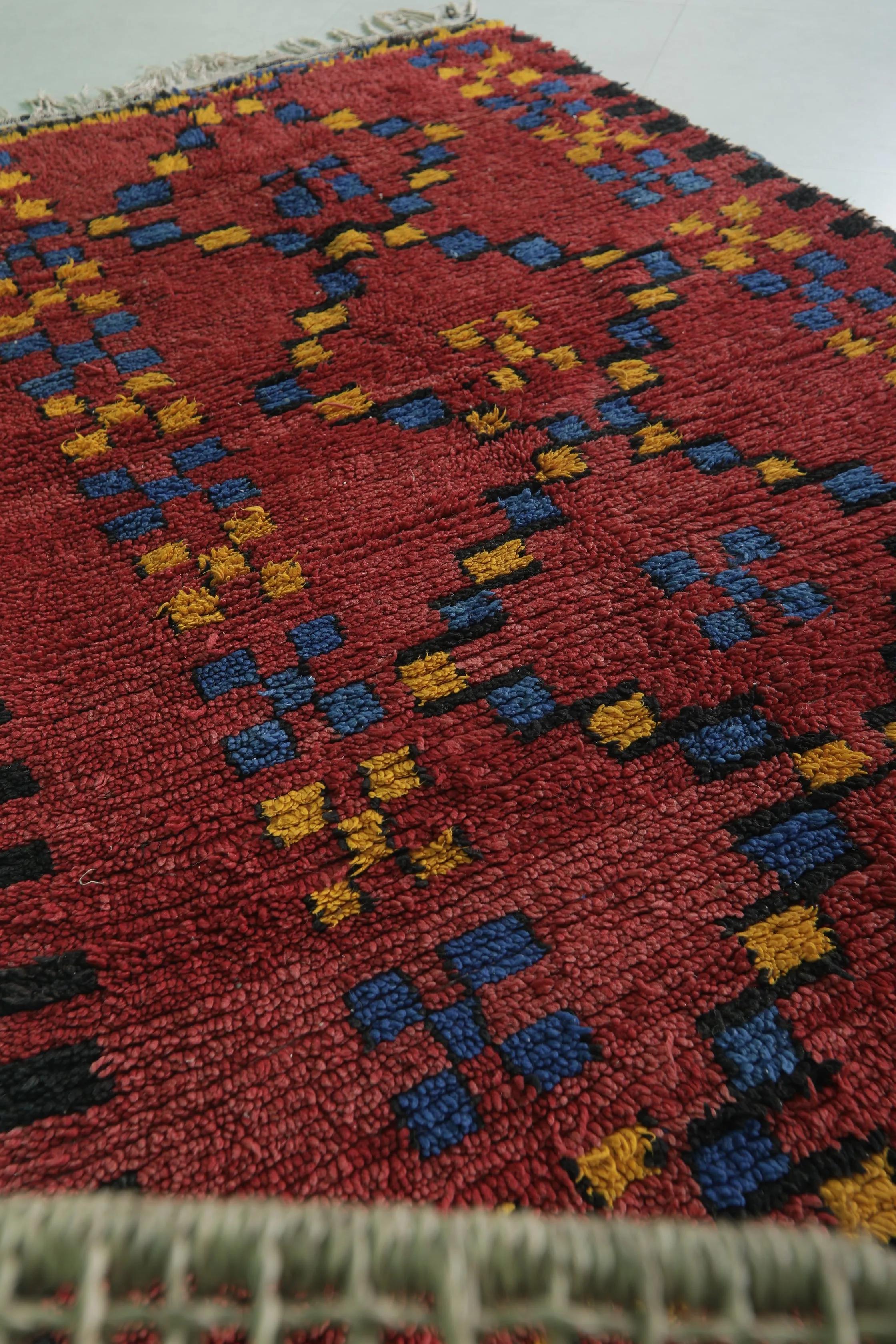 Red Moroccan Rug 4.3 x 7.3 ft - Handmade Wool Vintage Carpet