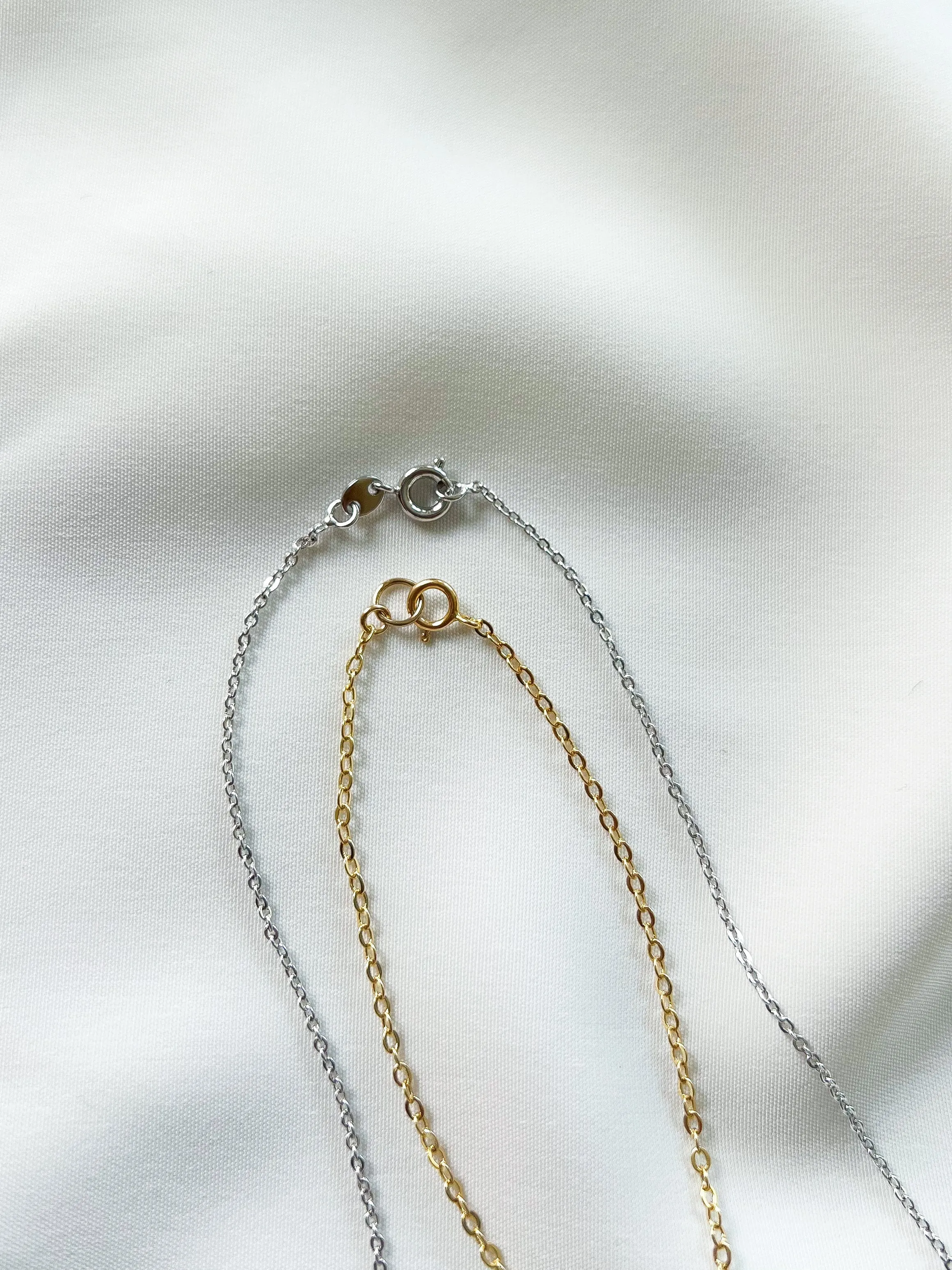 Resin Clover | Dainty Necklace