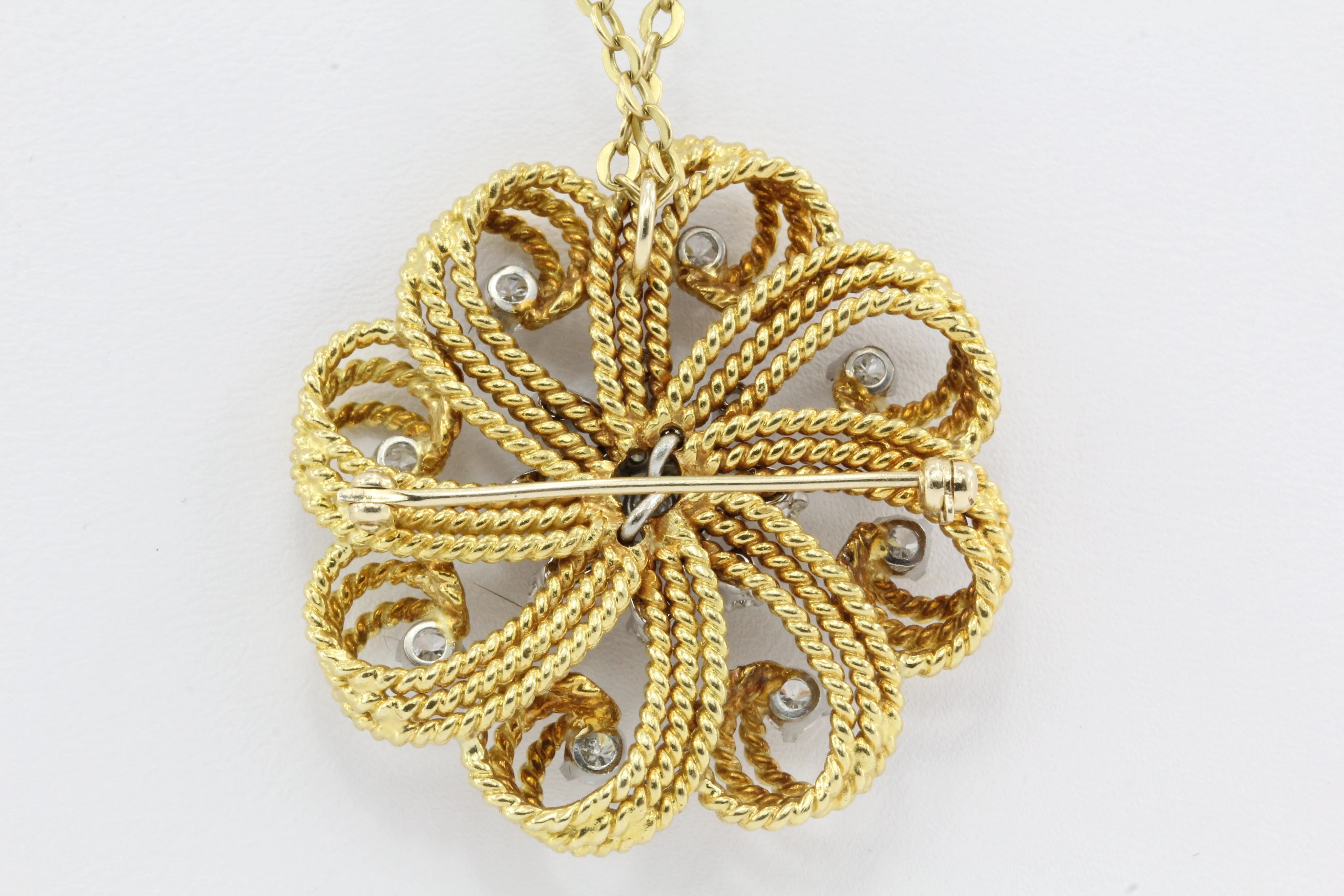 Retro 18K Gold Diamond Flower Swirl Pendant Necklace