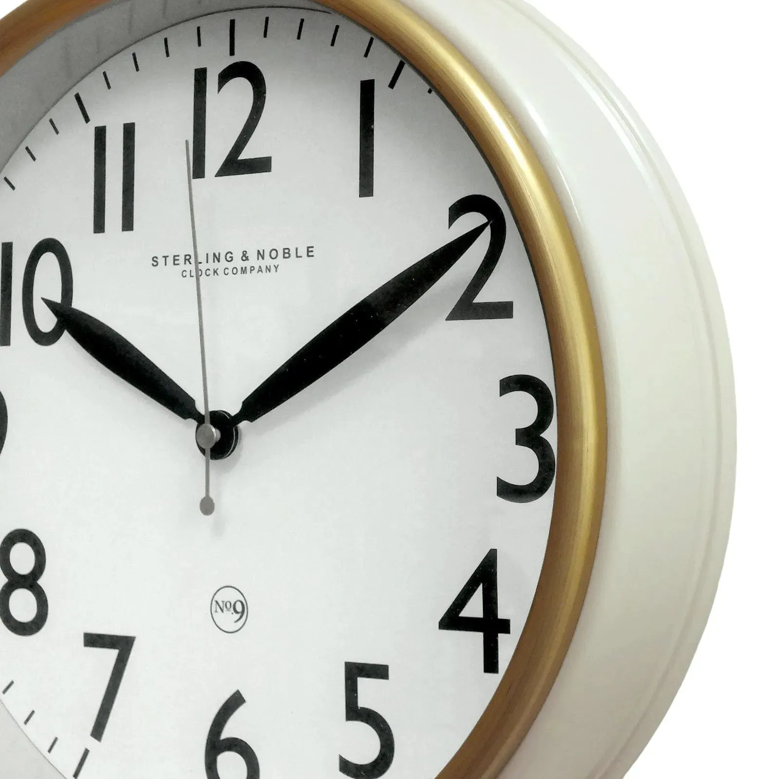 Retro Style Round Wall Clock with Gold Bezel and Quartz Movement