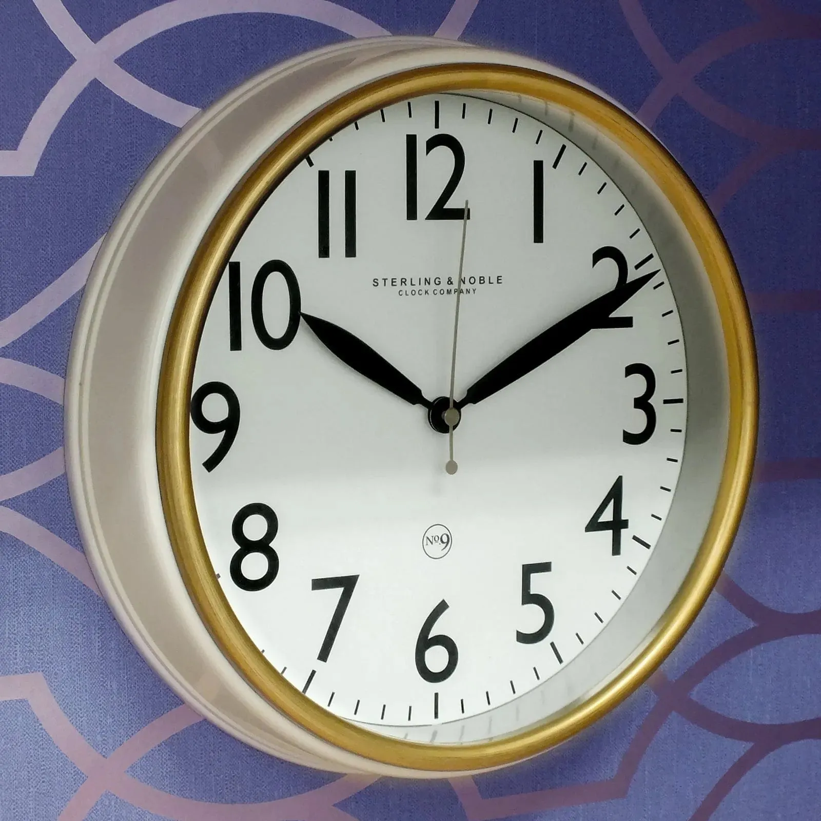 Retro Style Round Wall Clock with Gold Bezel and Quartz Movement